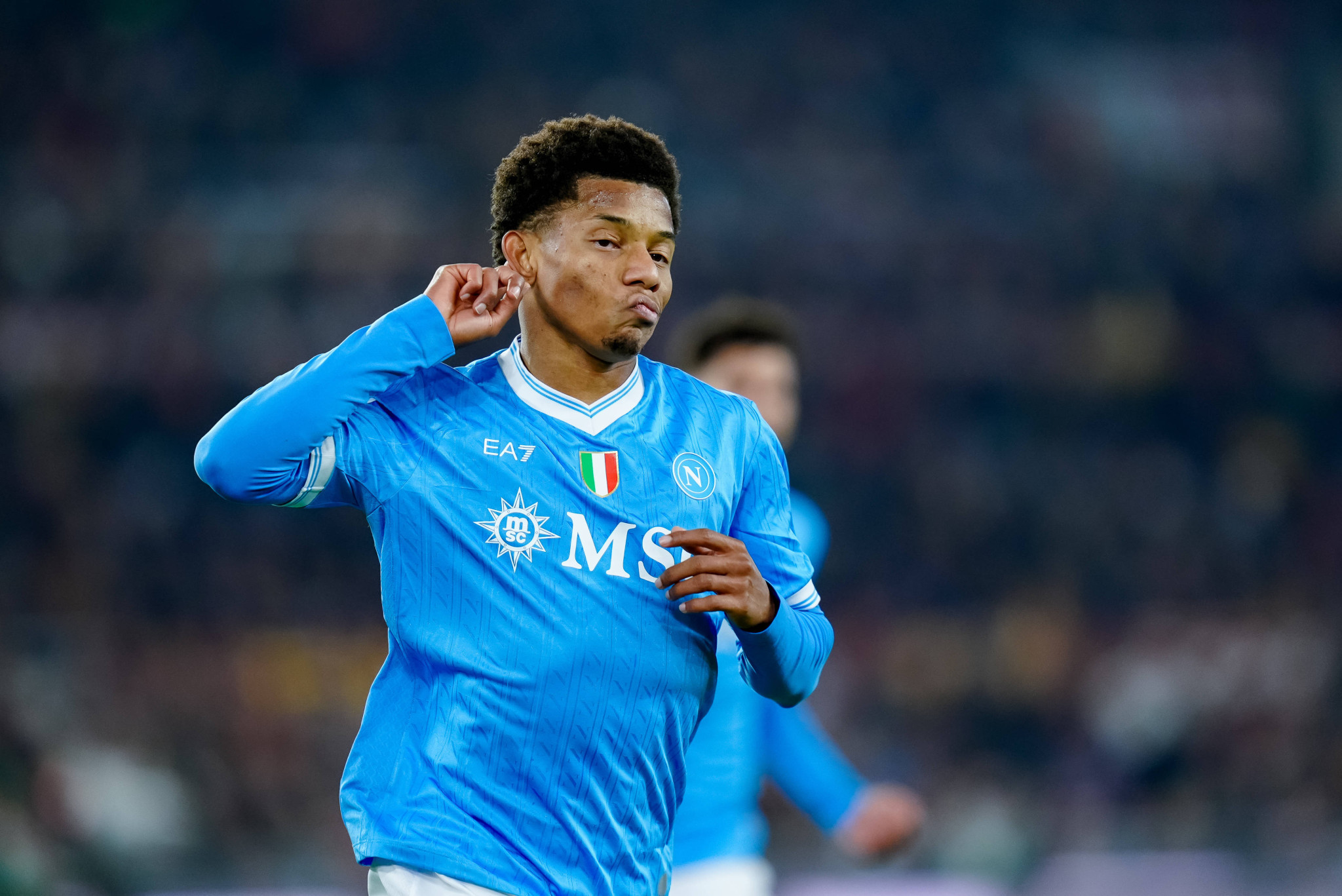 Διπλό κορυφής για τη Νάπολι, κέρδισε τη Ρόμα στο Ολίμπικο