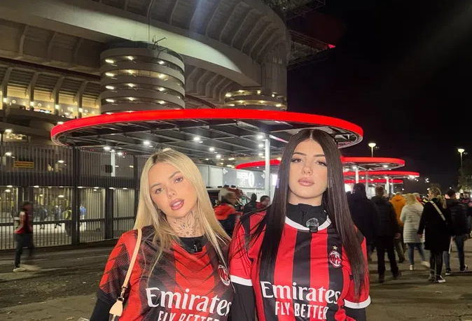 Κυκλοφορούσαν προκλητικά ντυμένες - Αυτές είναι οι δύo infuencers στις οποίες απαγορεύτηκε η είσοδος στο γήπεδο (photos)