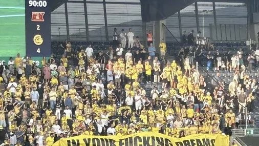 Η απάντηση των οπαδών της Βίκινγκ προς τους φίλους της Μπόντο Γκλιμτ με εκπληκτικό πανό (photo)