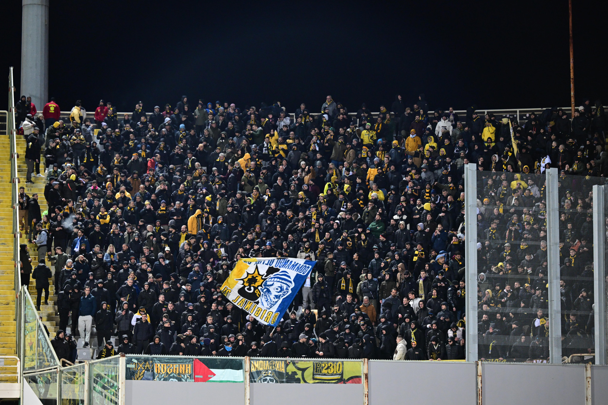 Νέα «καμπάνα» της UEFA στην ΑΕΚ - Κινδυνεύει να μην έχει τους οπαδούς της σε εκτός έδρας ματς