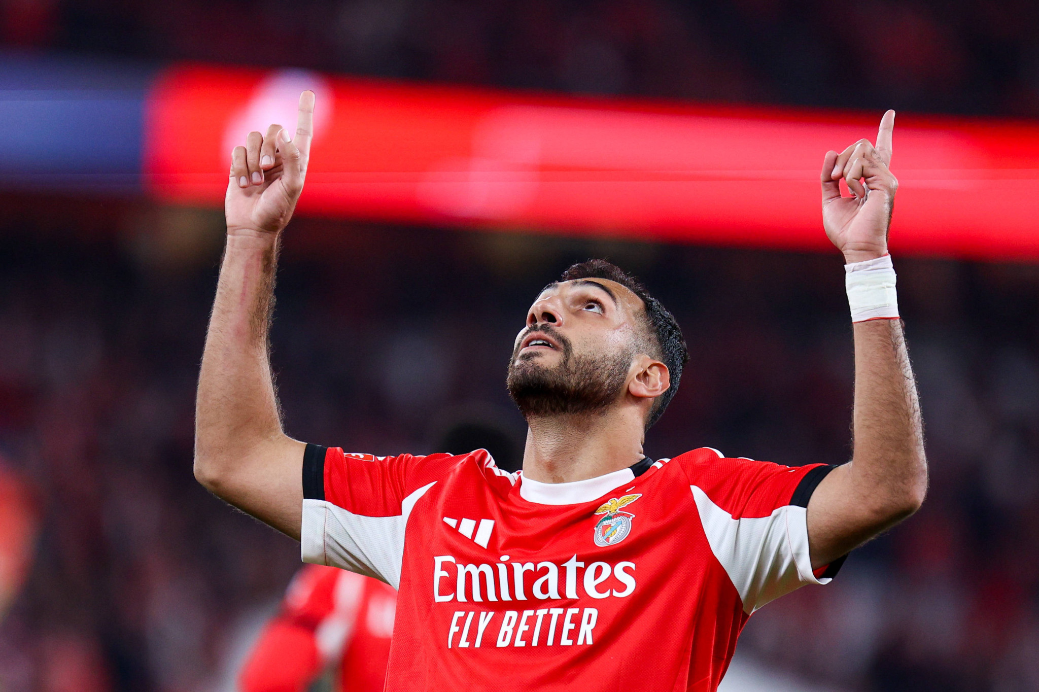 Υπόκλιση της «A Bola» στον Παυλίδη - «Ο Έλληνας Θεός»