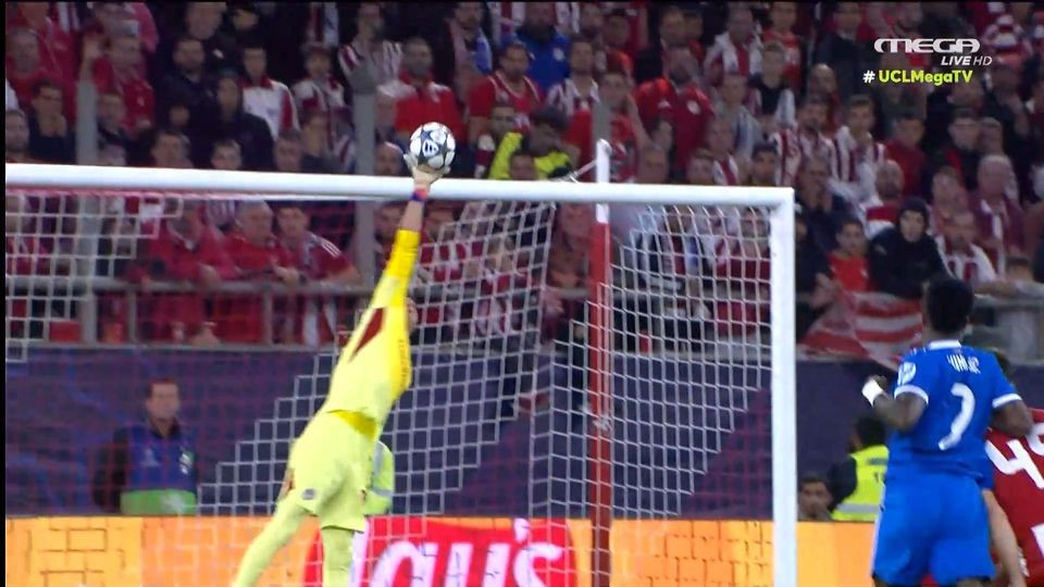 Τρομερή απόκρουση του Τζολάκη σε σουτ του Βινίσιους (video)