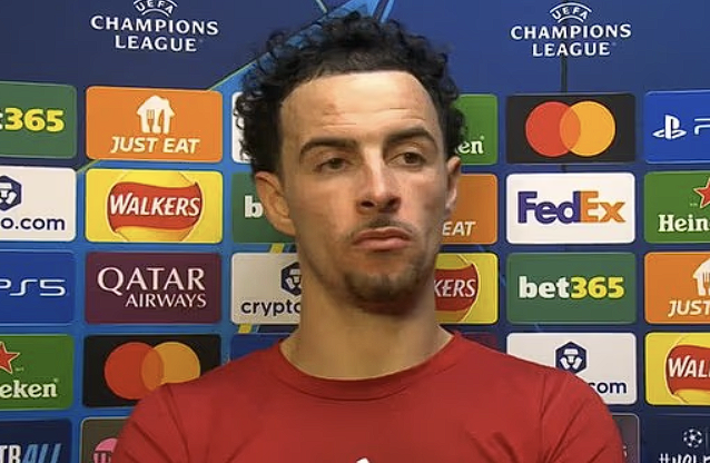 «Είμαστε χάλια»: Ο Κέρτις Τζόουνς έκανε έκκληση στους συμπαίκτες του μετά την ήττα από την Αϊντχόφεν