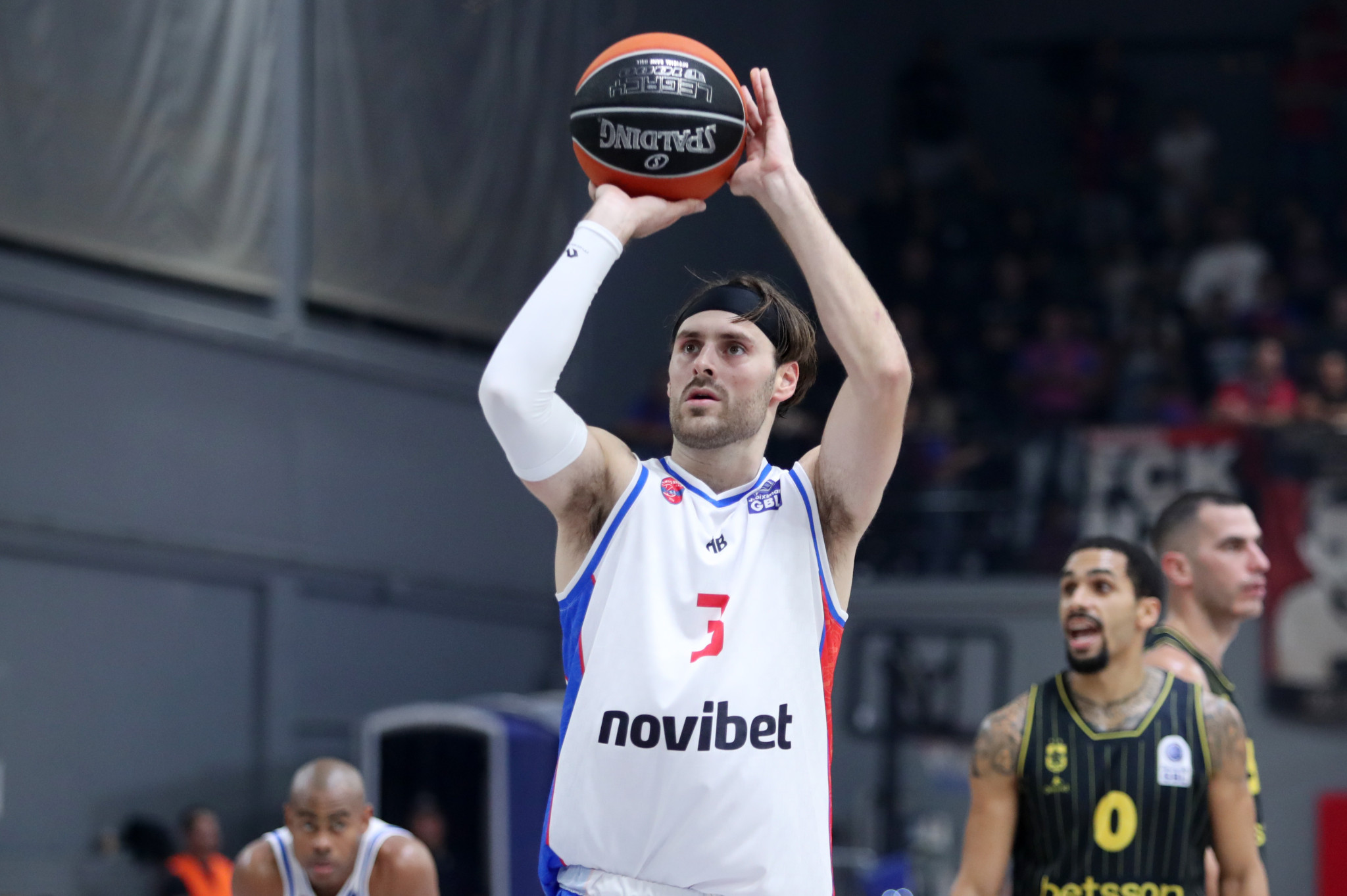 Σαρωτικές αλλαγές στο Μαρούσι: Φεύγουν Περάντες-Ιορδάνου, έρχεται ο Πάπας