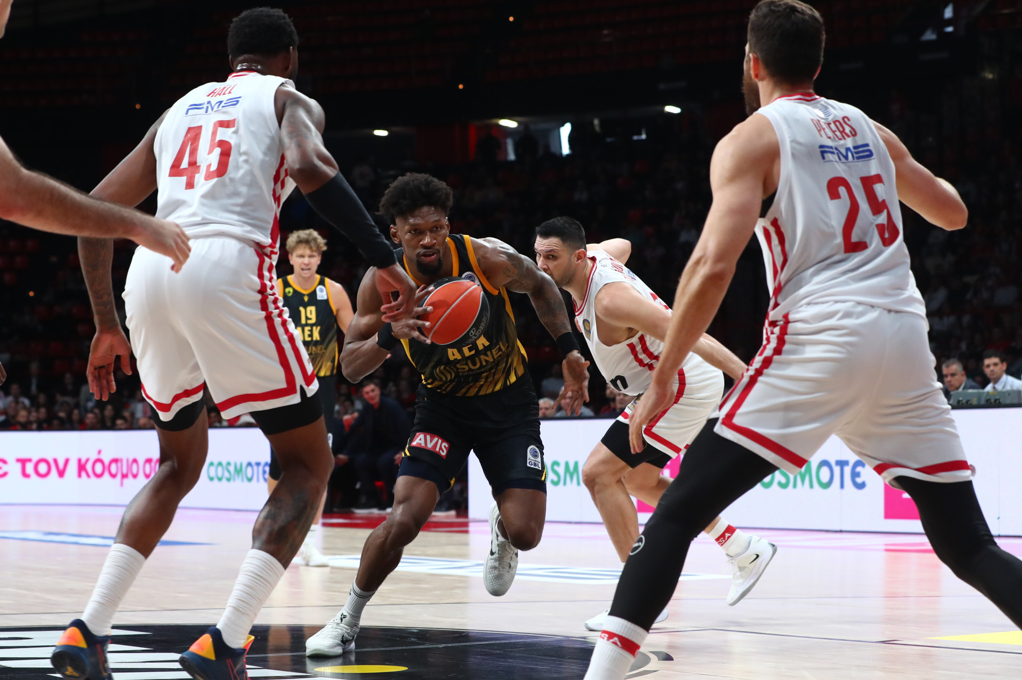 Αυτό είναι το στάτους του Κρις Σίλβα - Πόσο είναι το buy out