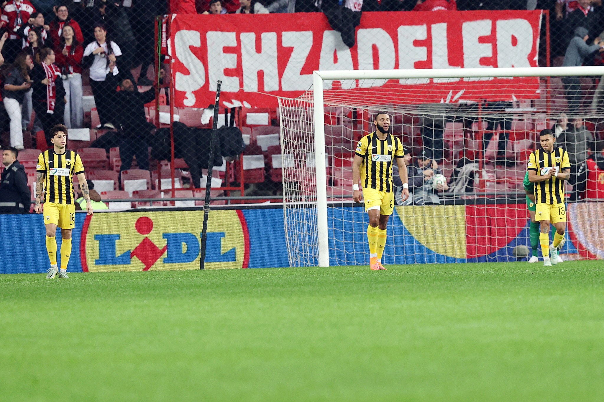 Άτυχη στιγμή για τον Μουκουντί, με αυτογκόλ το 1-0 της Σαμσουνσπόρ (video)