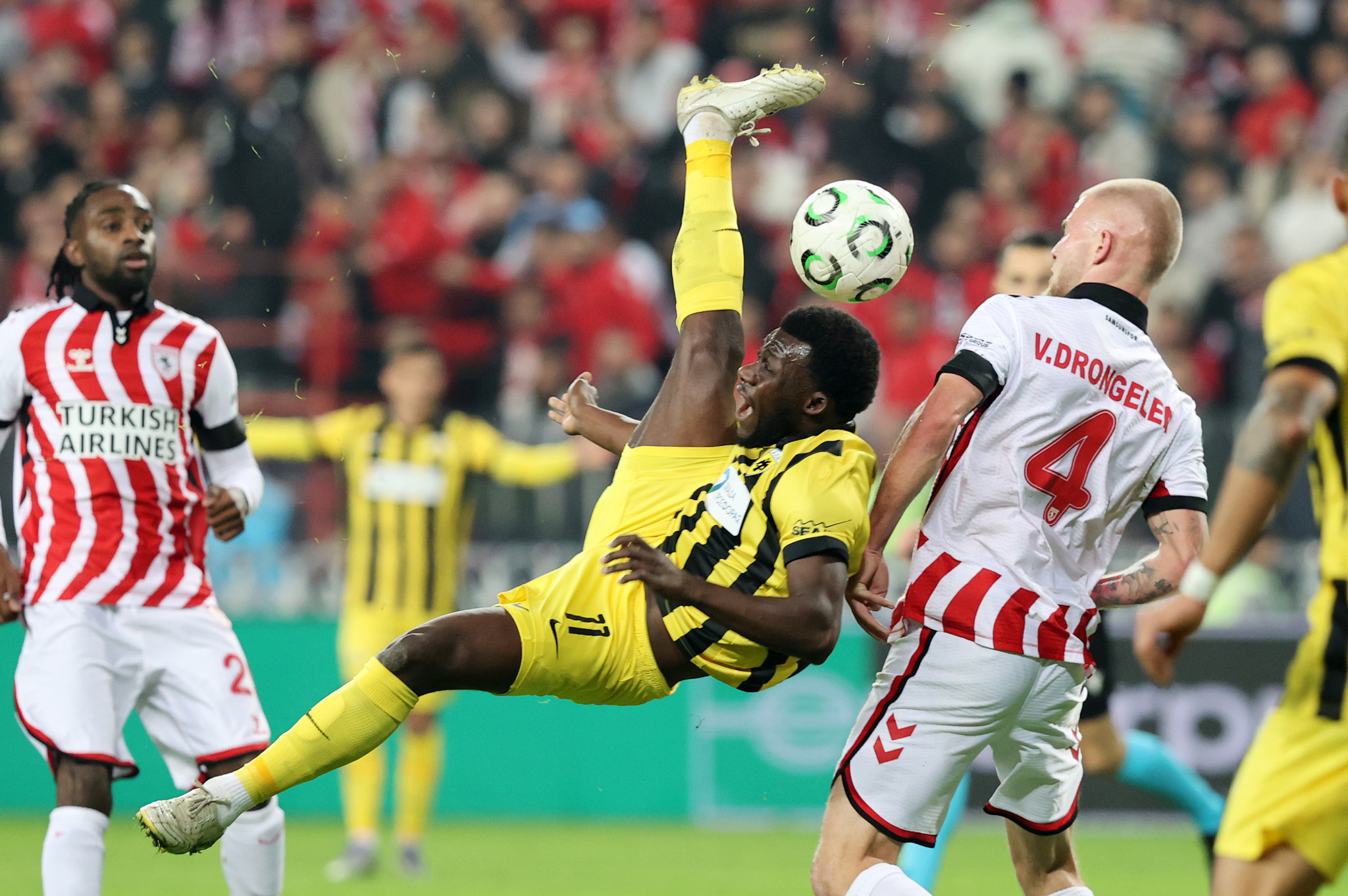 Ευκαιρία με Κοϊτά και Περέιρα να αστοχούν για την ΑΕΚ (video)