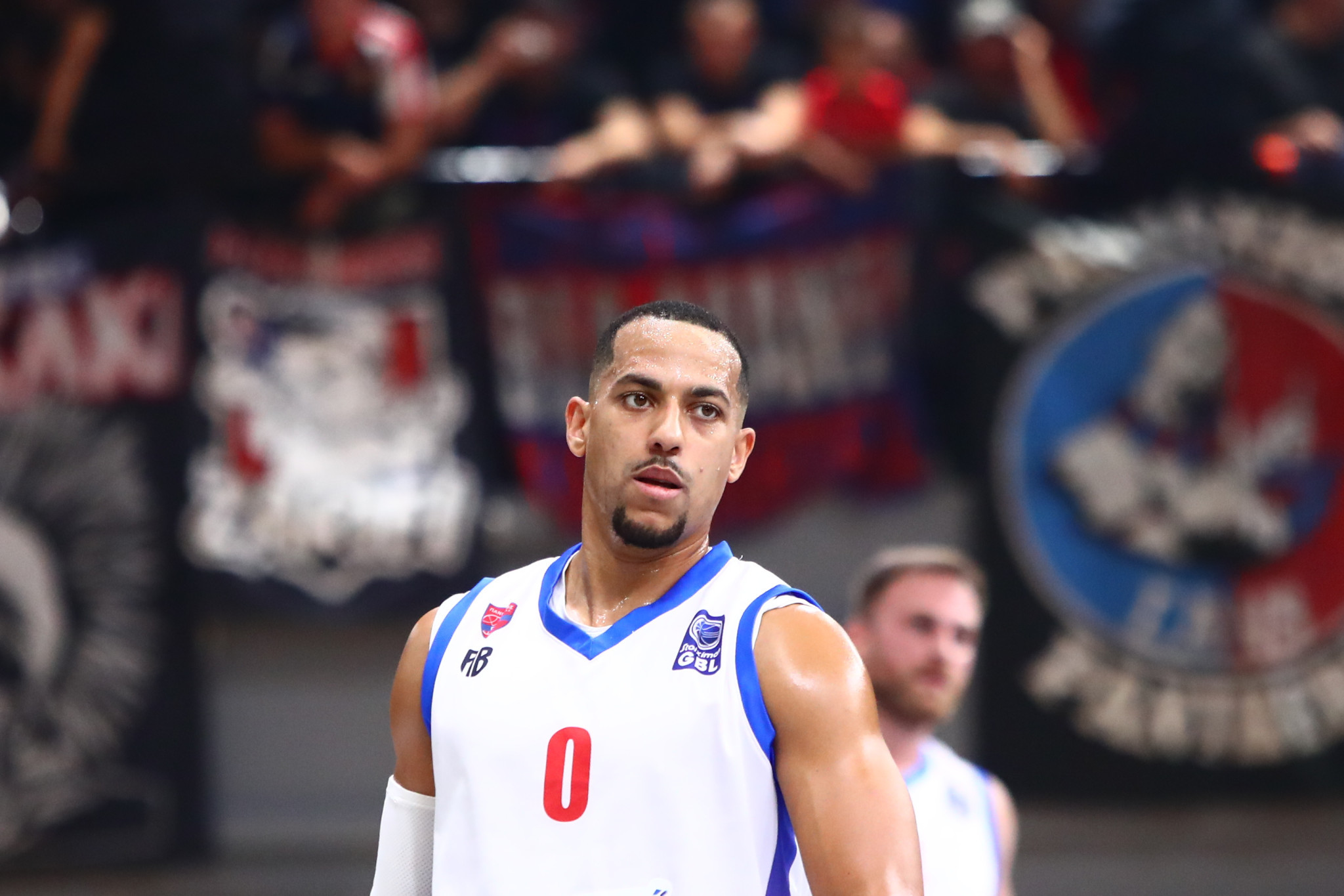 Ο Κένταλ Σμιθ και με τη βούλα στον Κόροιβο