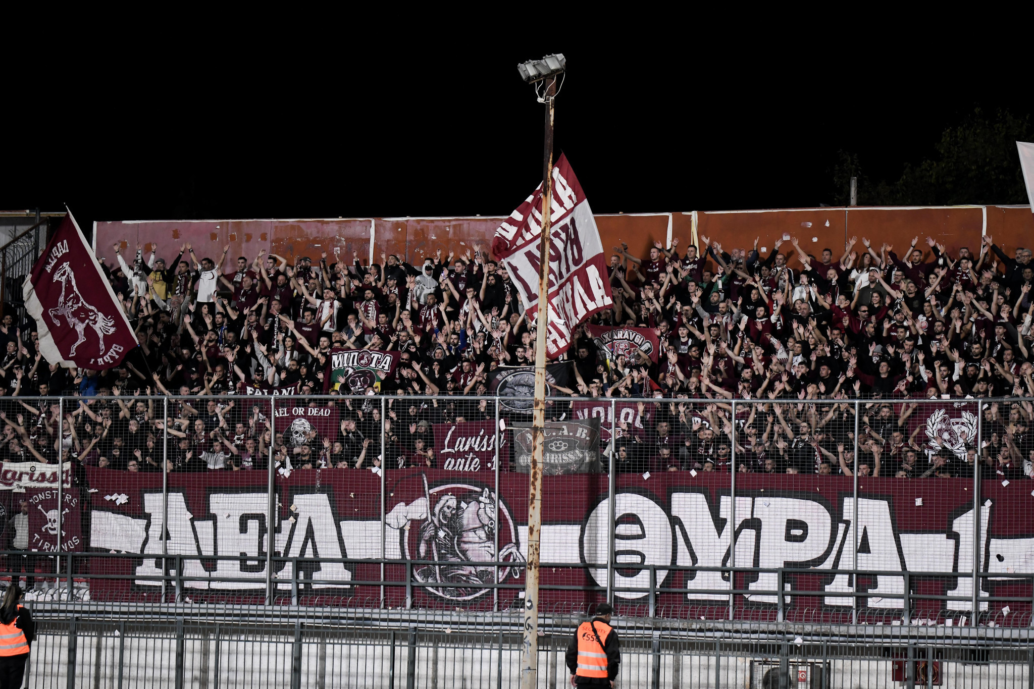 Η ΑΕΛ Novibet κατήγγειλε ότι ο Λεβαδειακός μπλόκαρε τα εισιτήρια για τους φιλάθλους της