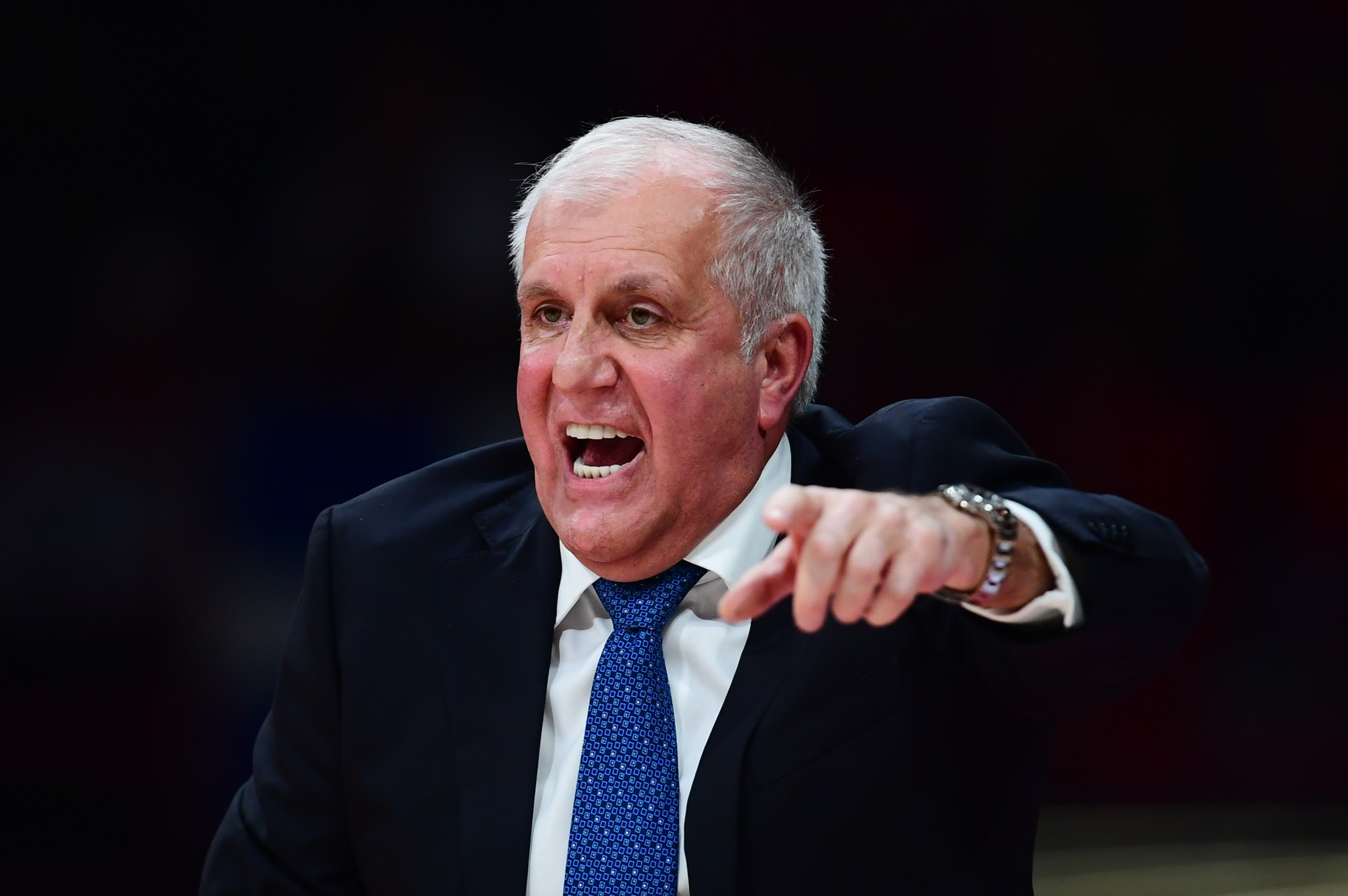 Ομπράντοβιτς στην ΕΡΤ: «Δεν θα εξετάσω καμία πρόταση μέχρι το καλοκαίρι»