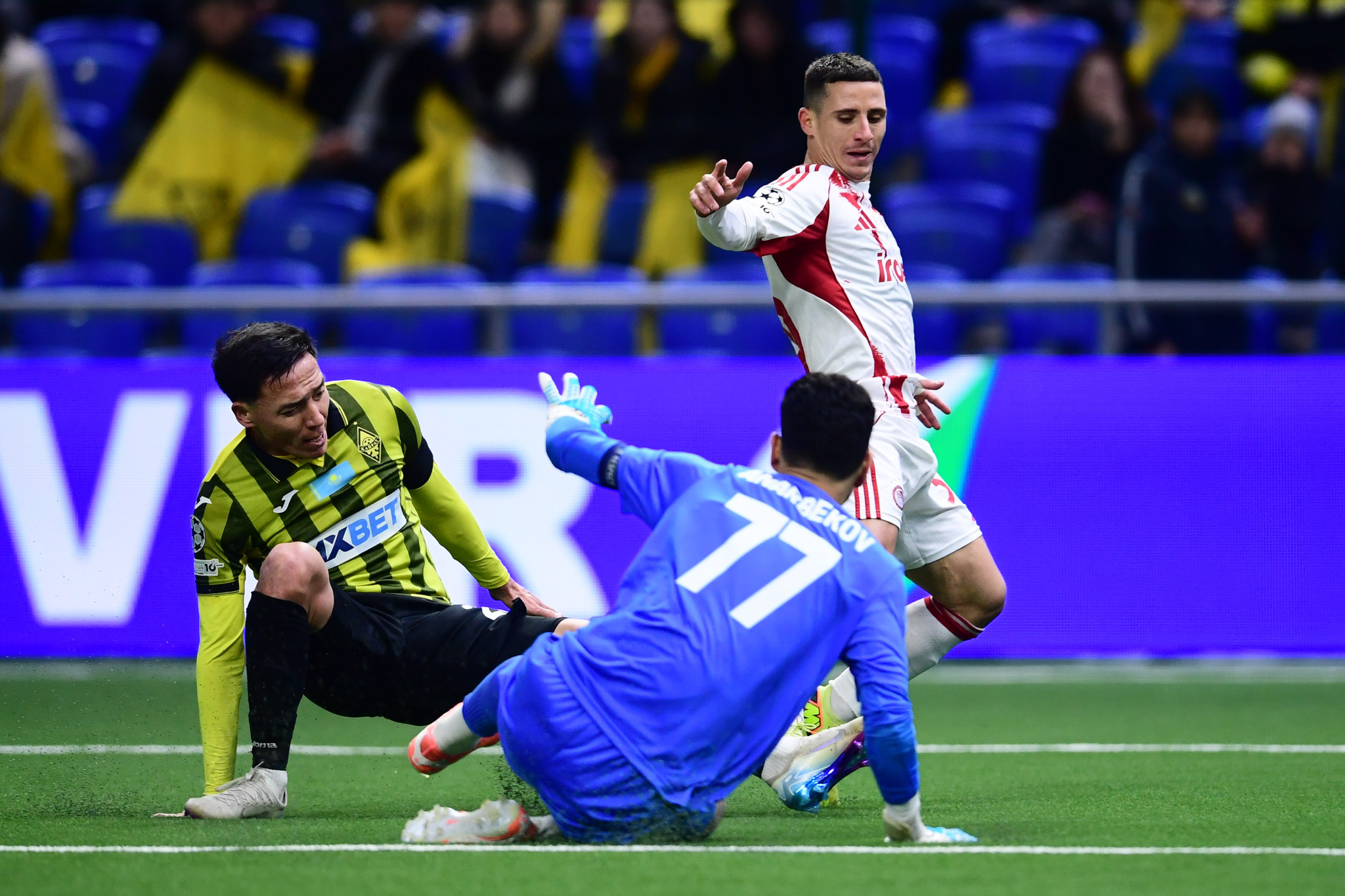 Ποντένσε: «Κάναμε ολοκληρωτικό παιχνίδι - Αξίζαμε τη νίκη και σε άλλα ματς»