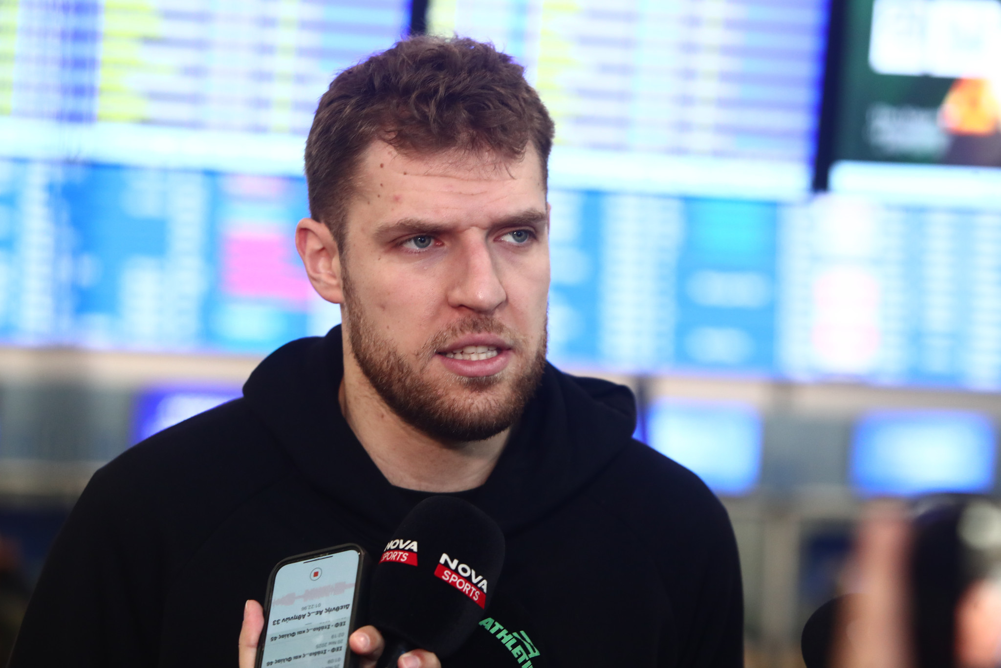 Βεζένκοφ: «Είμαστε σίγουροι ότι ο Μόρις θα μας βοηθήσει»