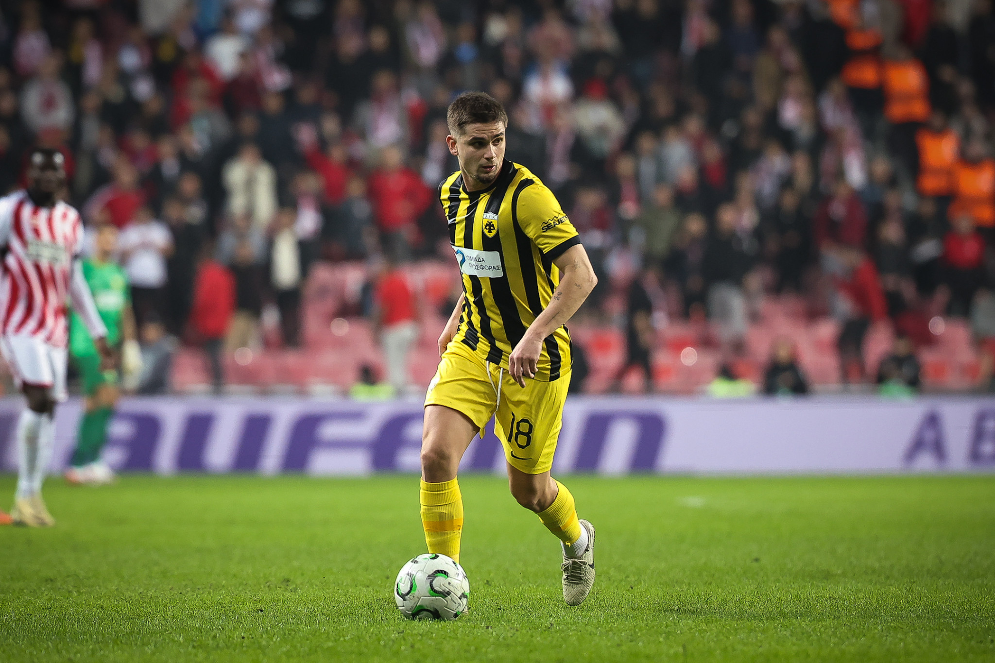 Αποθέωση για Μάριν στη Ρουμανία: «Έδωσε το σύνθημα για την ανατροπή της ΑΕΚ»