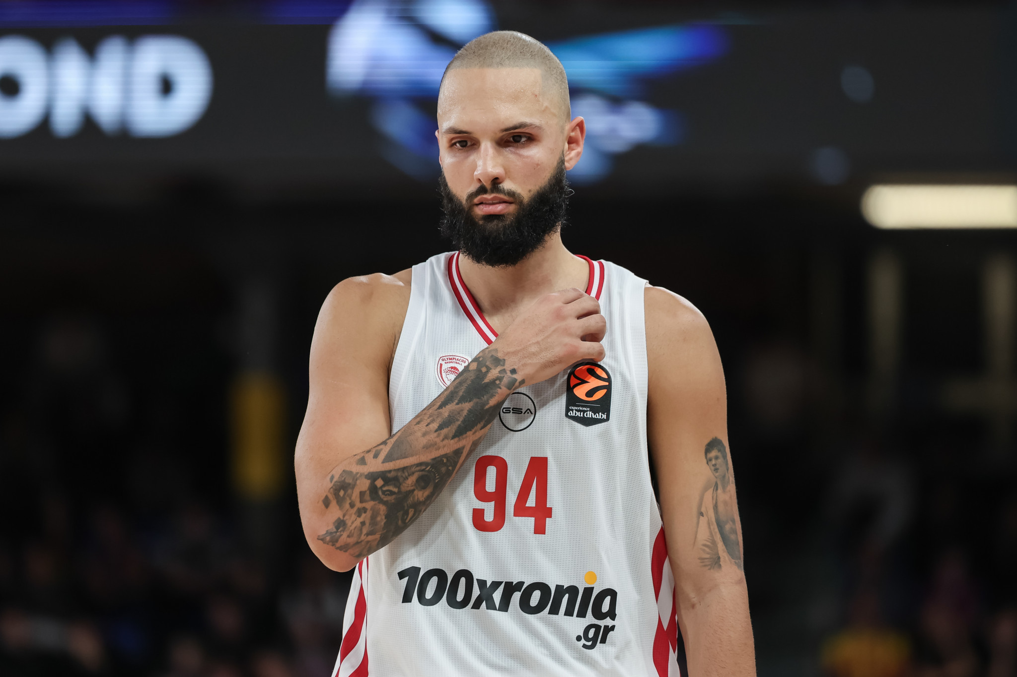 Παράδοση άνευ όρων για τον Ολυμπιακό στη Βαρκελώνη