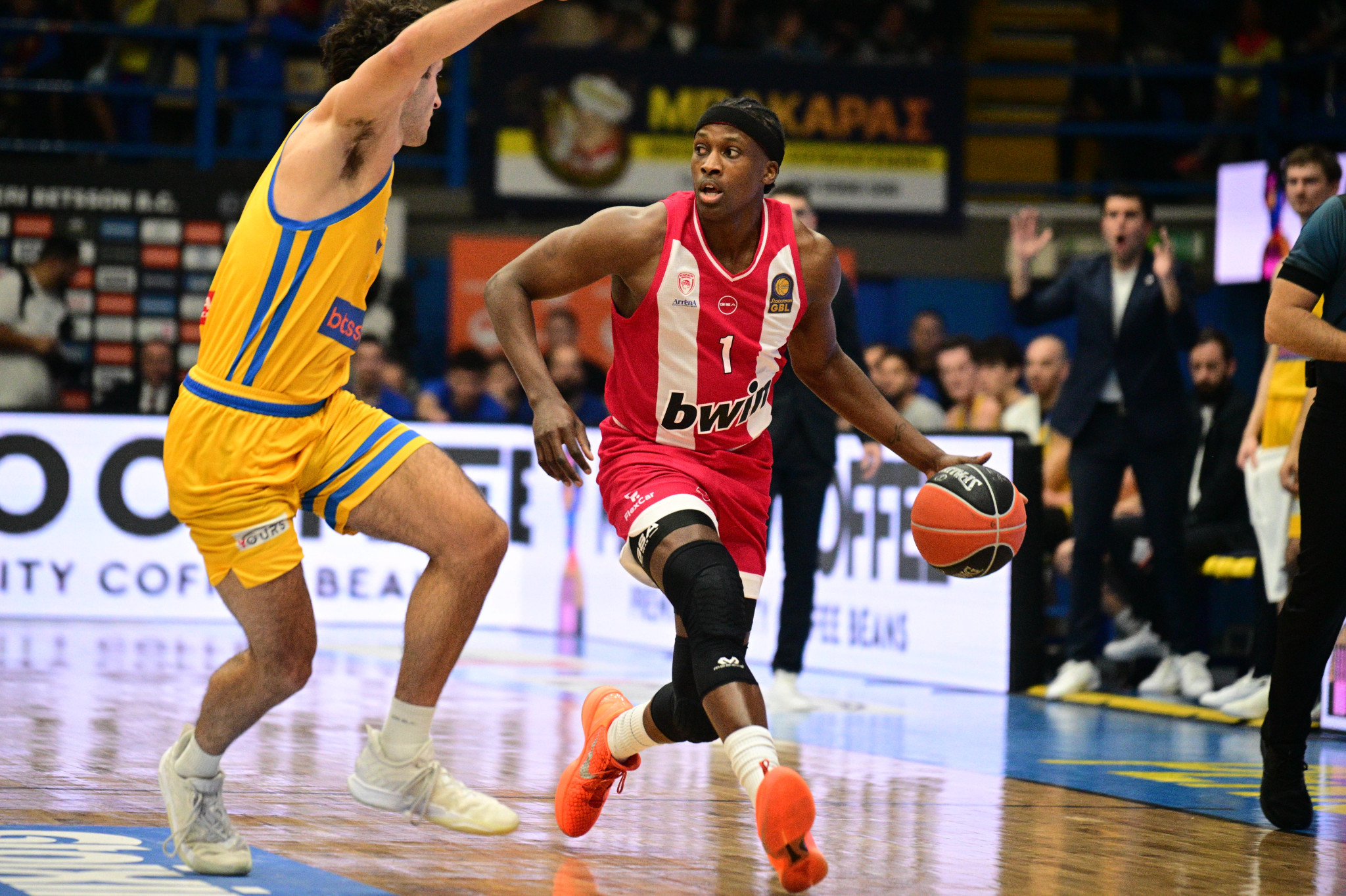 Η βαθμολογία της Stoiximan GBL μετά τη νίκη του Ολυμπιακού επί του Περιστερίου