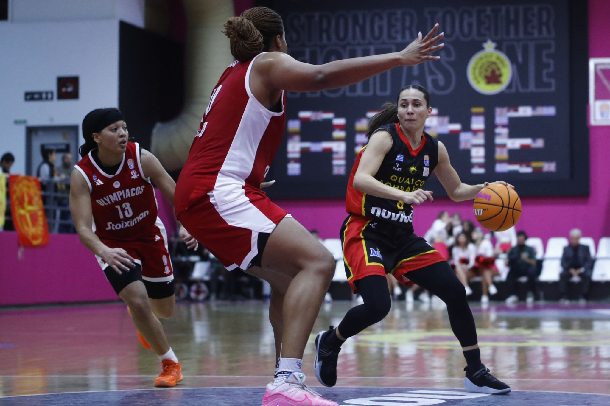 Ο Αθηναϊκός νίκησε τον Ολυμπιακό και είναι μόνος δεύτερος στην Α1 γυναικών