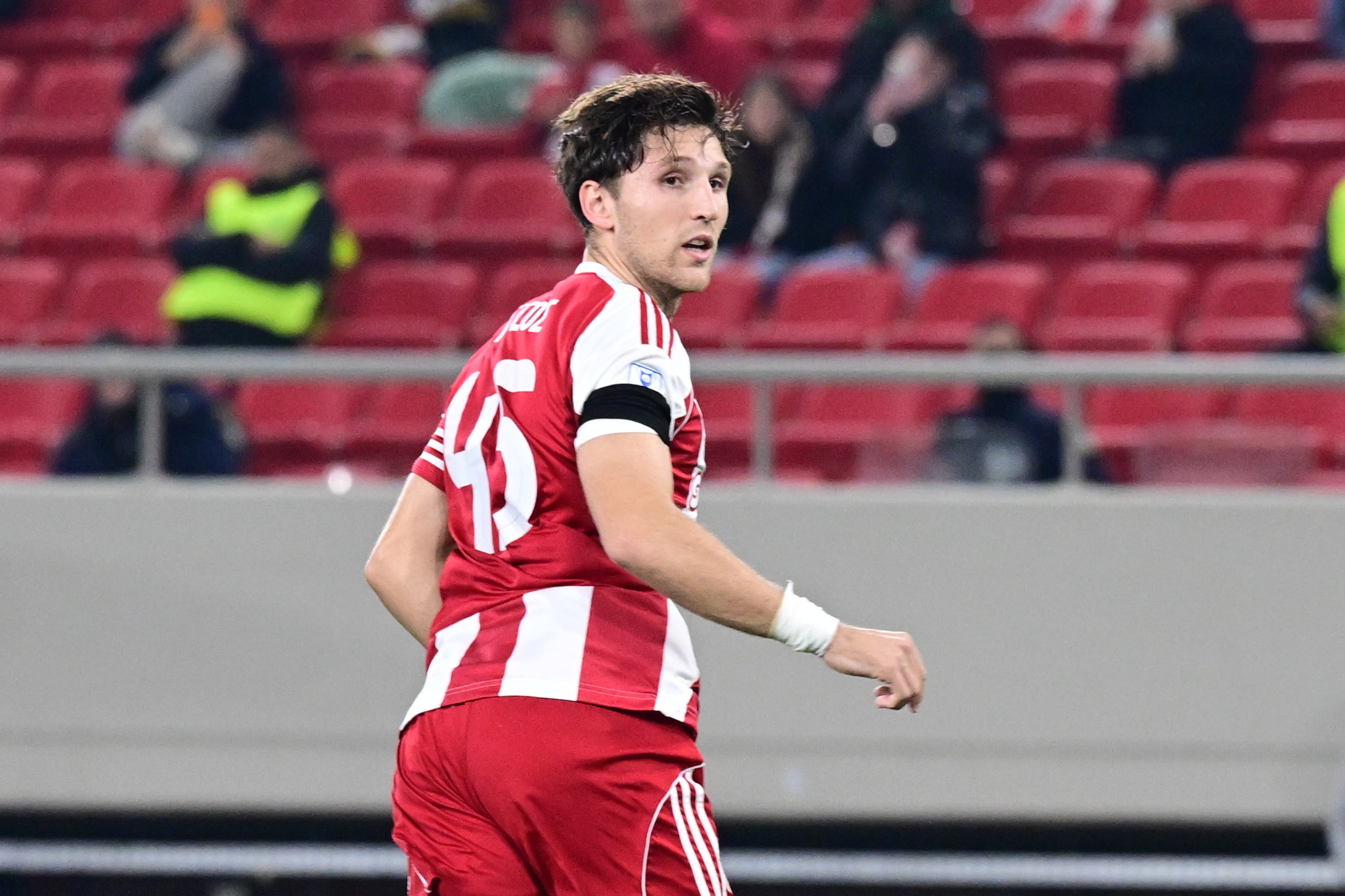 Ασταμάτητος ο Ολυμπιακός, σκόραραν Γιάρεμτσουκ και Ρέτσος για το 6-0 (videos)