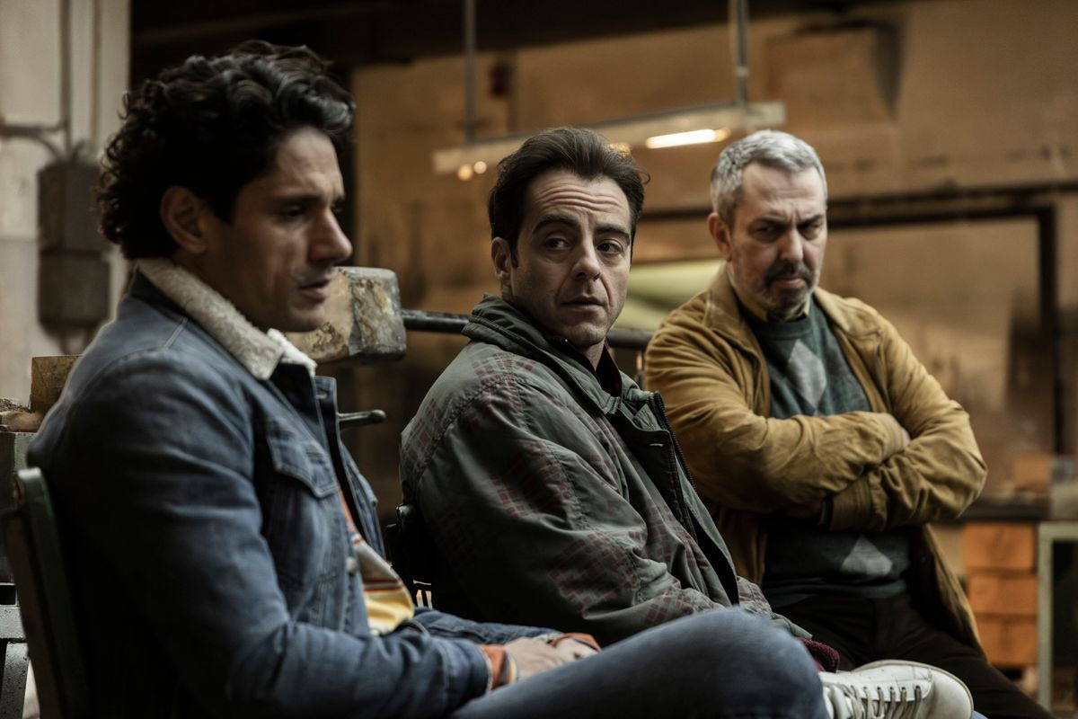 Η πρεμιέρα της σειράς «Ριφιφί» είχε και ποδόσφαιρο - Στο επίκεντρο το Ολυμπιακός-ΠΑΟΚ (photo)