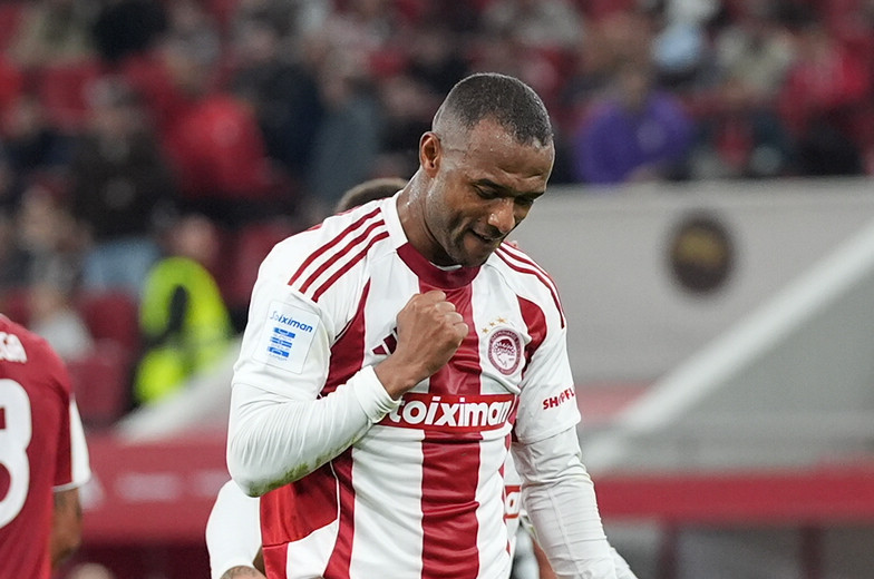 Παιχταράς Ελ Κααμπί, γράφει ιστορία με τον Ολυμπιακό!