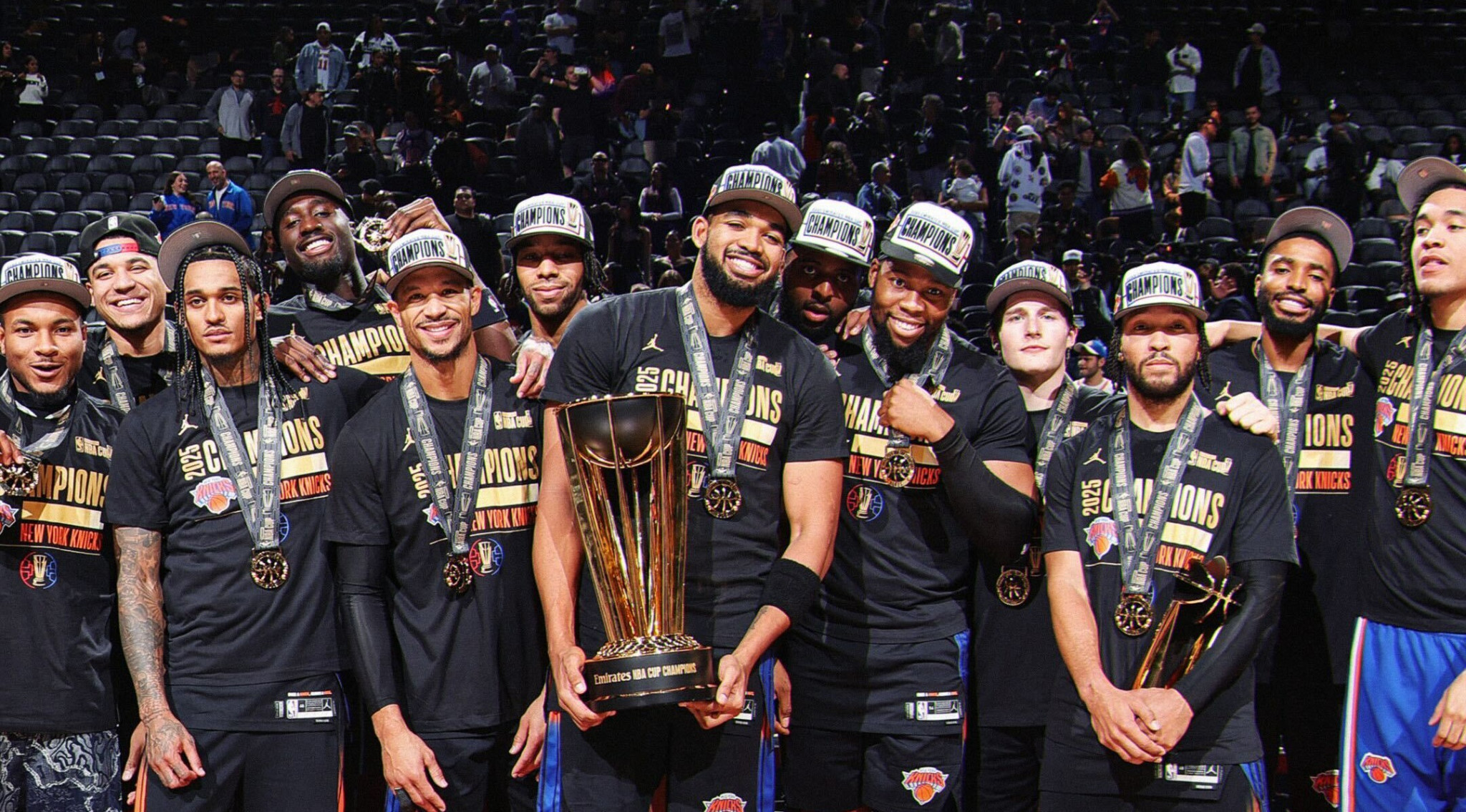 Το κύπελλο των Νικς: Η ομάδα της Νέας Υόρκης κατέκτησε το NBA Cup!