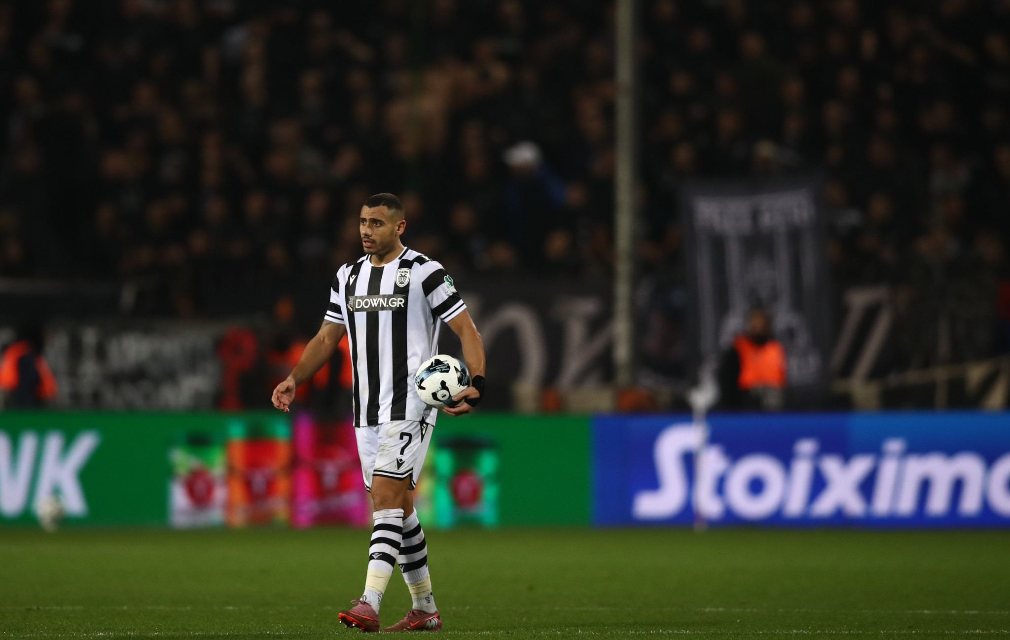 Αγωνία στον ΠΑΟΚ με Γιακουμάκη - Αποχώρησε τραυματίας!