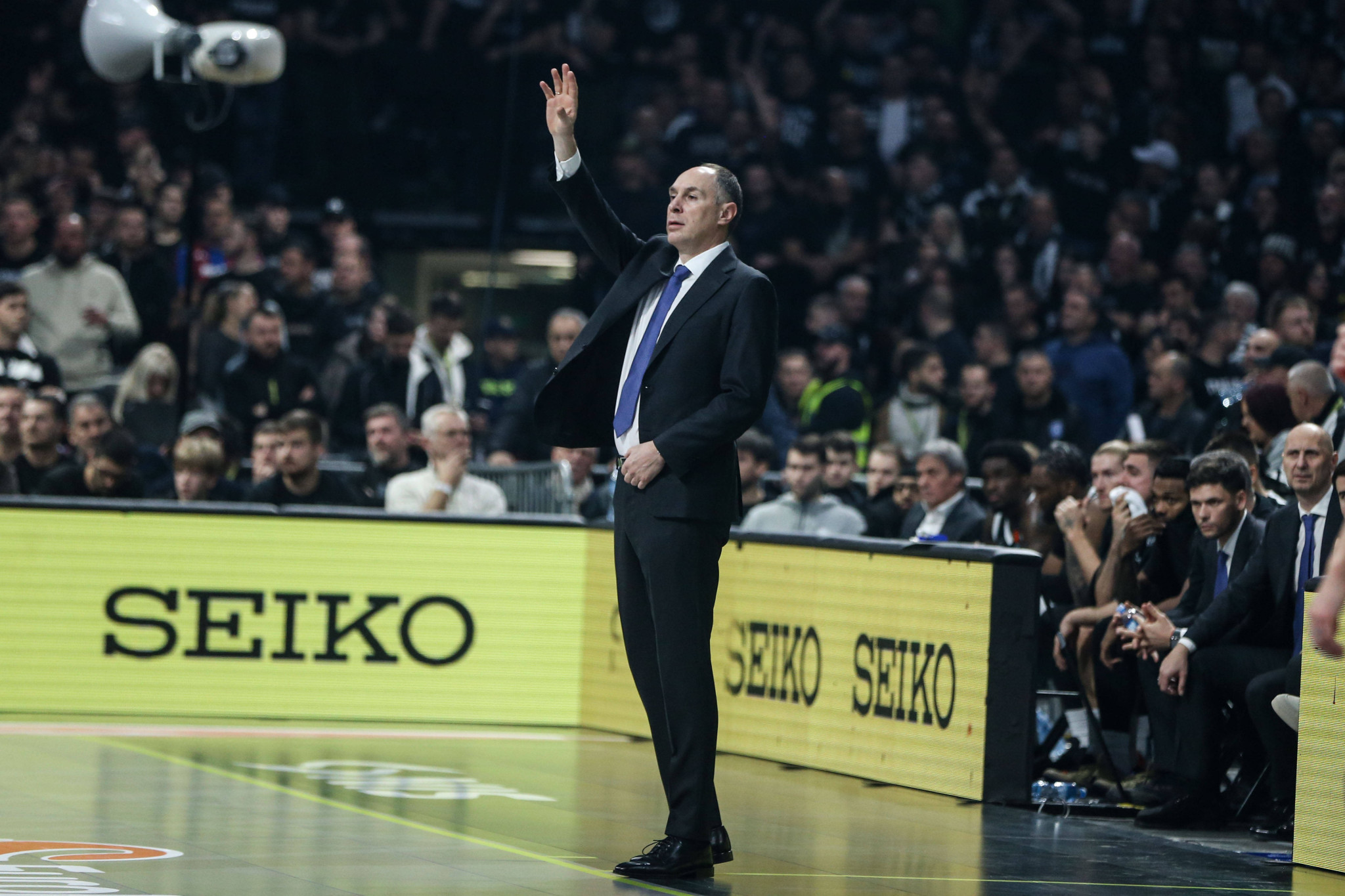 Το μεγάλο δίλημμα στην Παρτίζαν: Δίνει την ευκαιρία στον Οτσόκολιτς ή συνεχίζει να ψάχνει προπονητή