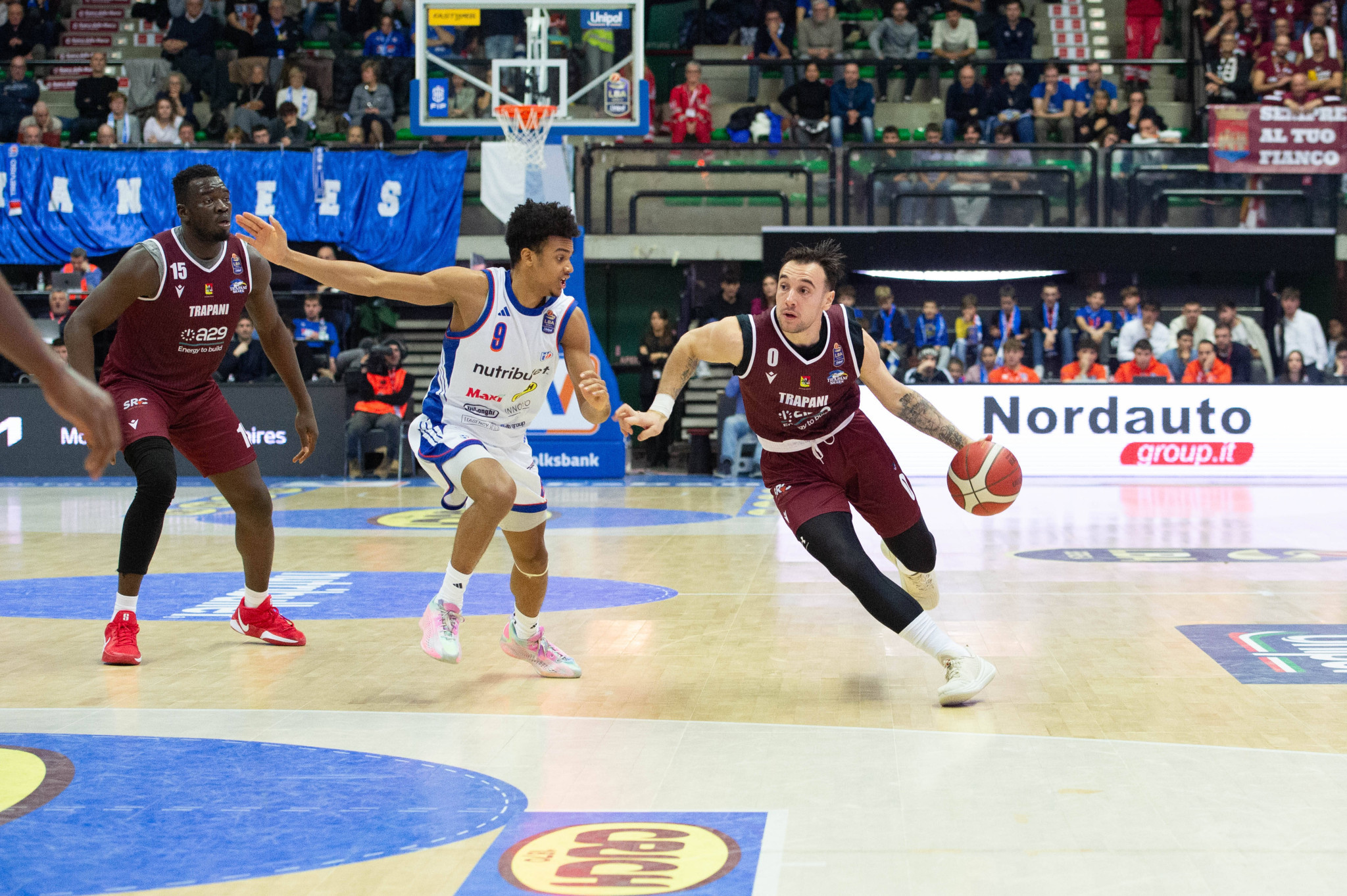 Χωρίς προπονητή στον πάγκο της - Η Τραπάνι πήρε μια... παράξενη νίκη