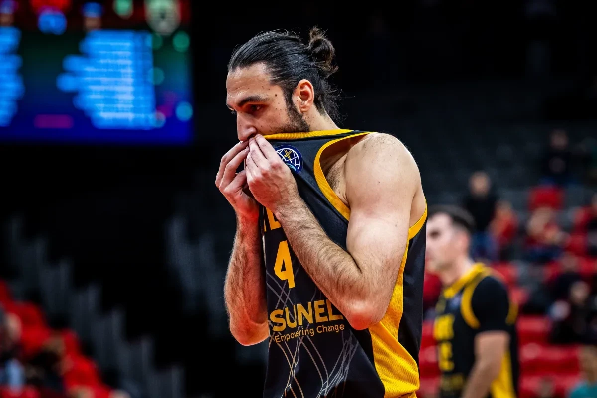 Κατσίβελης at the buzzer για την ΑΕΚ κόντρα στη Σολνόκι (video)