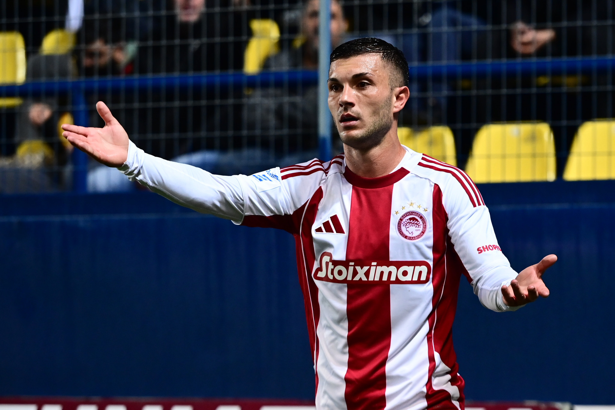 Η σκέψη για Στρεφέτσα αντί Ποντένσε…