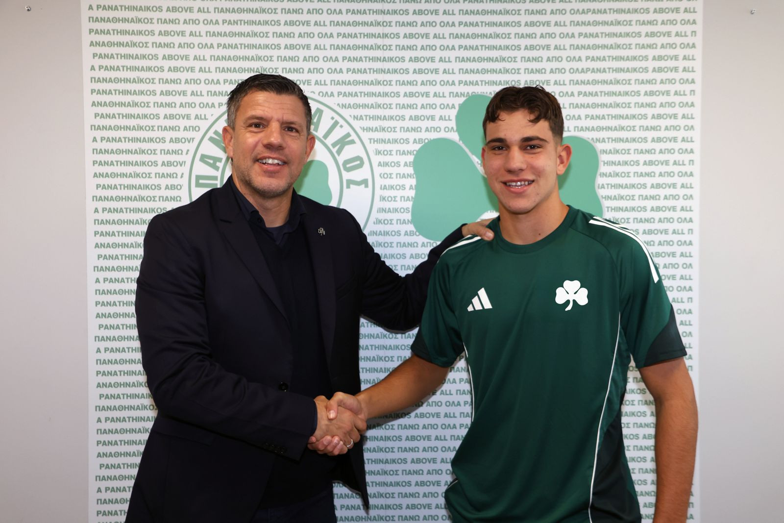 Στοιχεία «σύγχρονου χαφ»: Ποιος είναι ο 16χρονος Μπινιάρης που έγινε επαγγελματίας στον Παναθηναϊκό