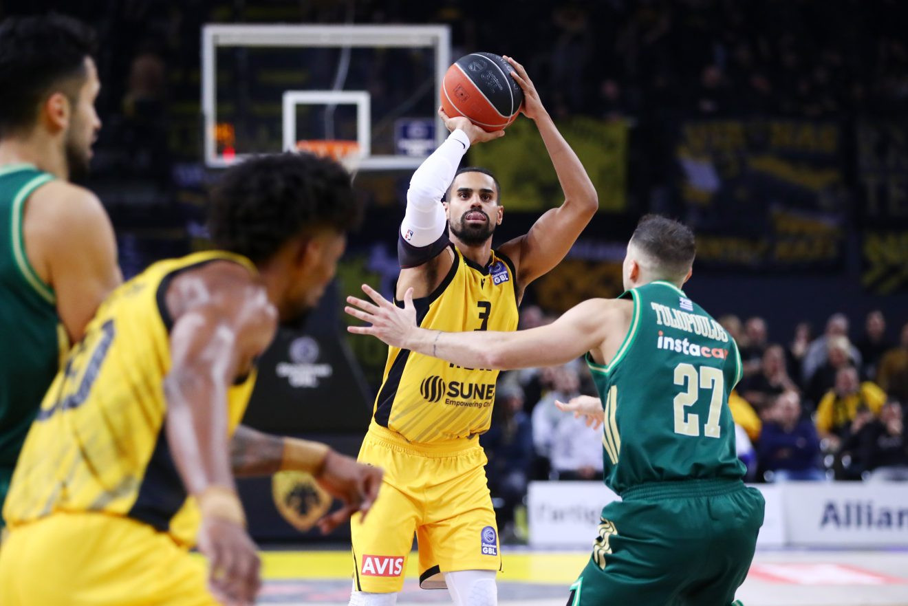 Η ΑΕΚ στο πλευρό του Κλαβέλ: Βοηθάει για την αποκατάσταση του