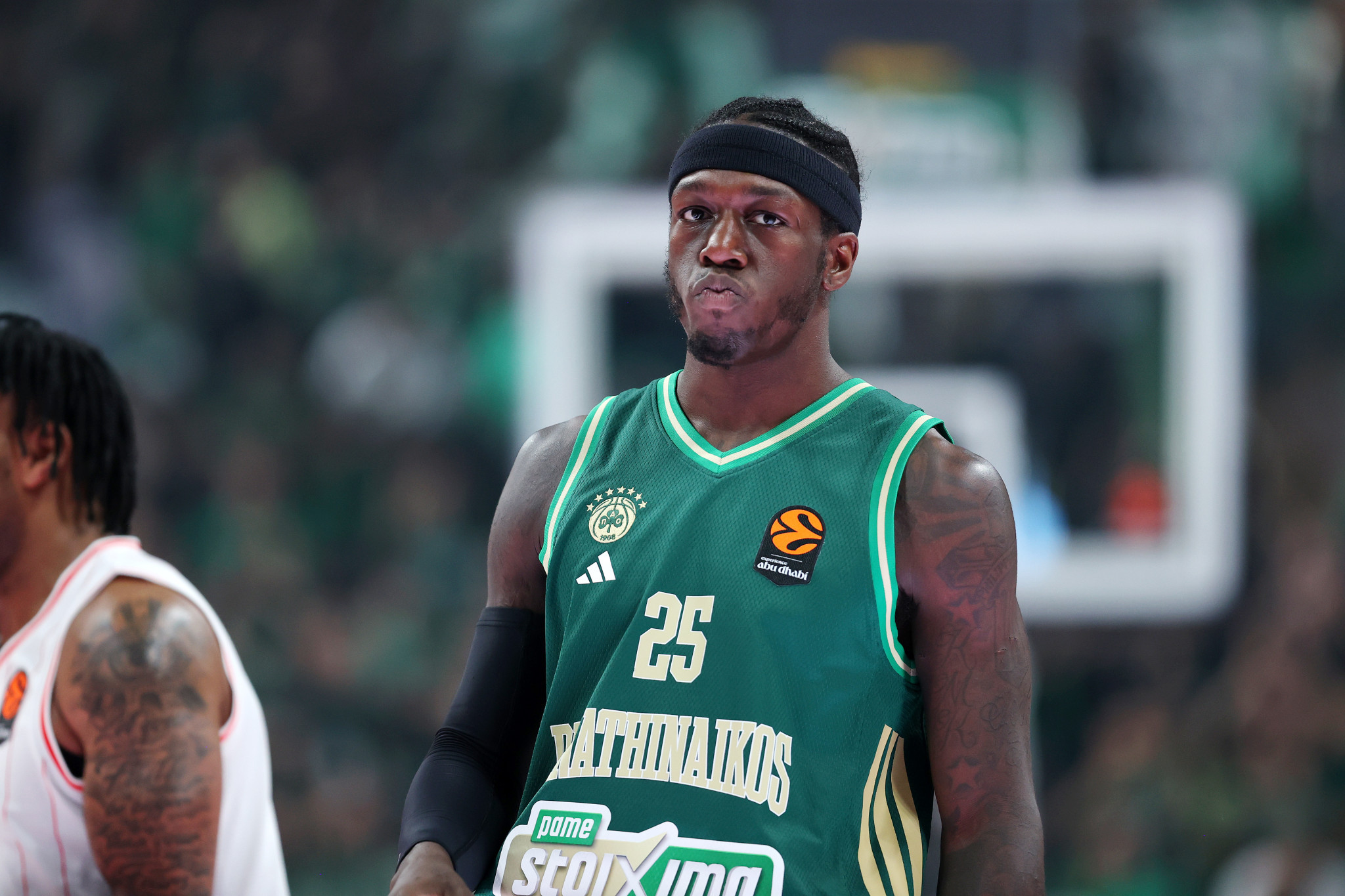 Επική ατάκα Ναν: «Από τη στιγμή που δεν πάω με πατερίτσες, θα παίζω»