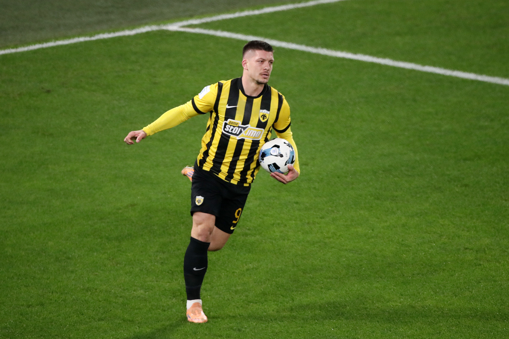 Ανικανοποίητος ο Γιόβιτς: «Θα είμαι καλύτερος στο δεύτερο μισό της σεζόν»