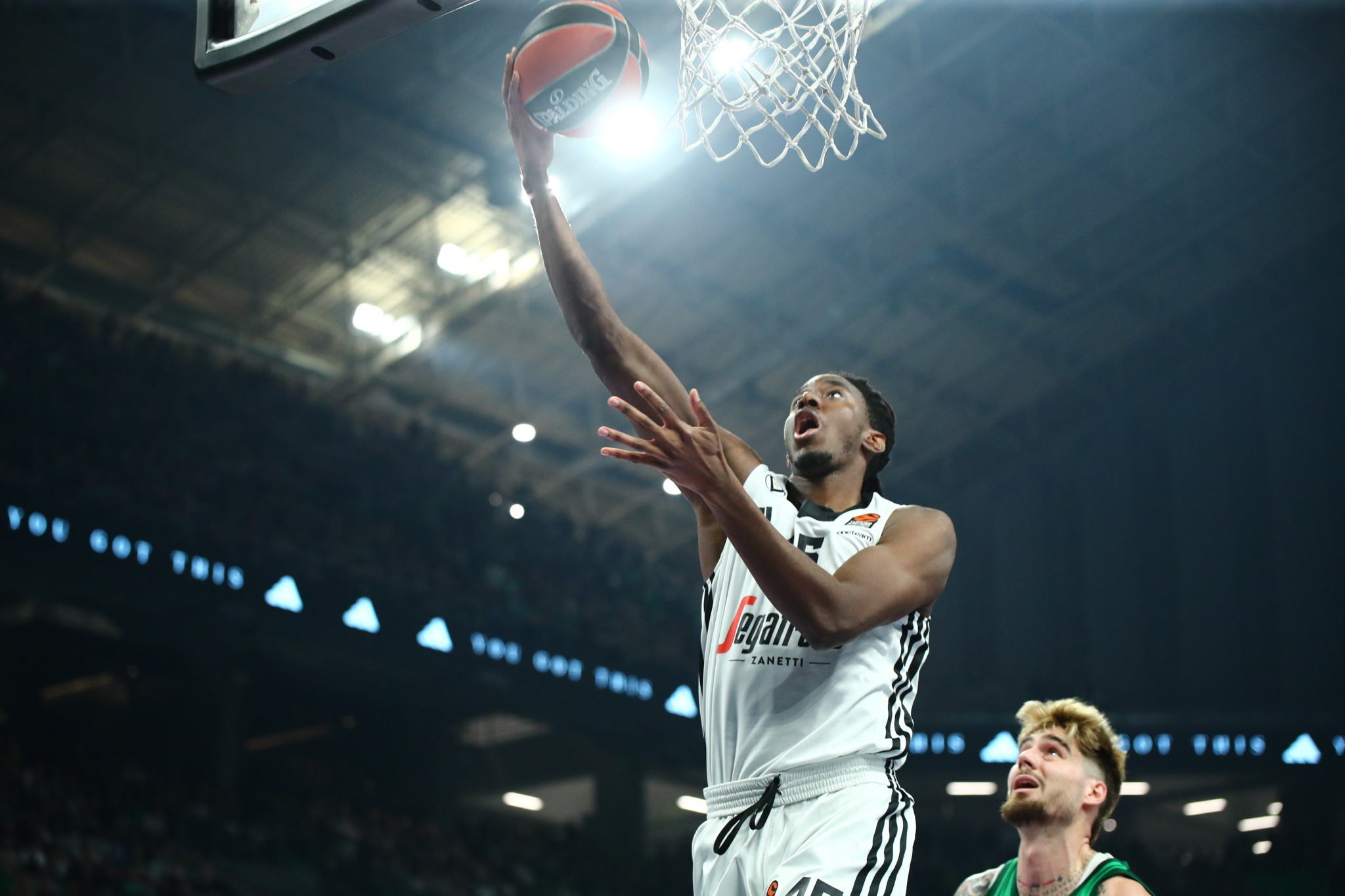 Παίκτης της Βίρτους Μπολόνια αποθέωσε τον Ολυμπιακό