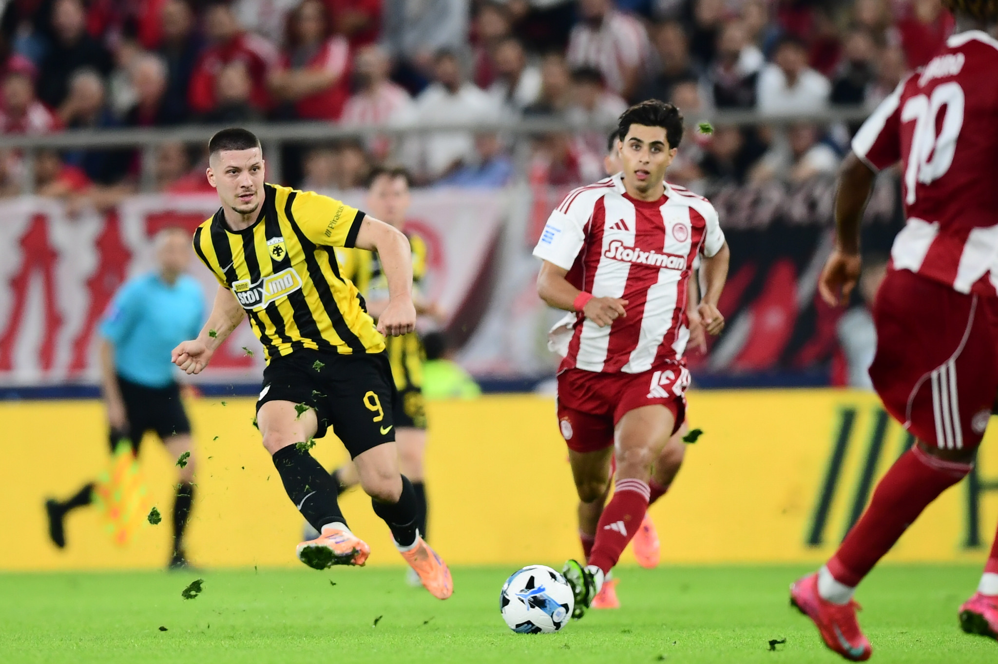 Παίρνουν δώρο Χριστουγέννων οι ποδοσφαιριστές;