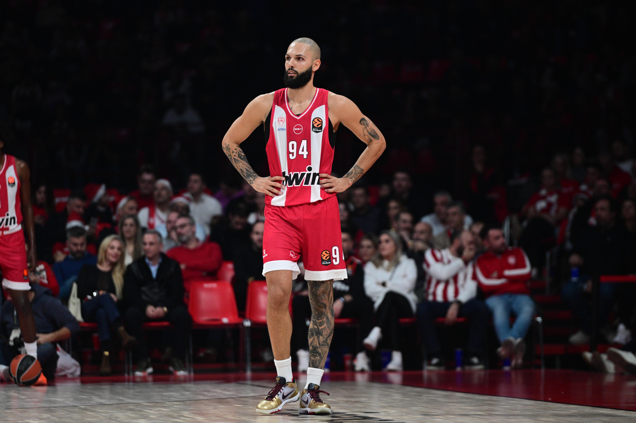 Ιωάννου στο EuroLeague by night: «Λάθος του Ολυμπιακού η ανανέωση του Φουρνιέ με αυξημένες αποδοχές» (video)