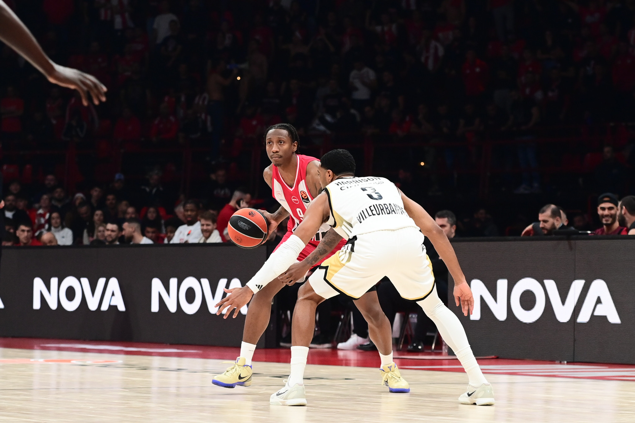 EuroLeague by night: Τα δεδομένα για τα «κοψίματα» στον Ολυμπιακό - Το ρεπορτάζ του Β. Ιωάννου (video)