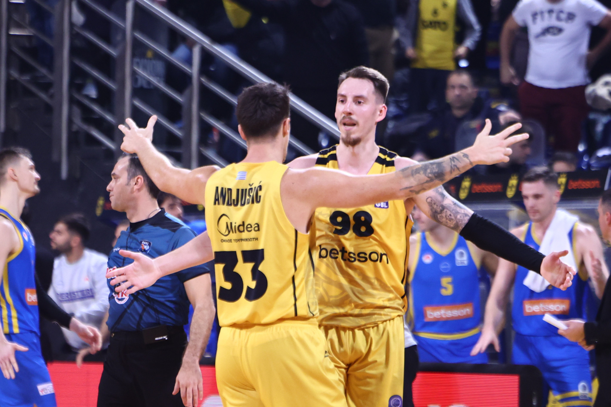 Κουλμπόκα σκοράρει, Νίκολς απαντάει: Τα δυο σουτ που έστειλαν το Άρης - Περιστέρι σε παράταση (video)