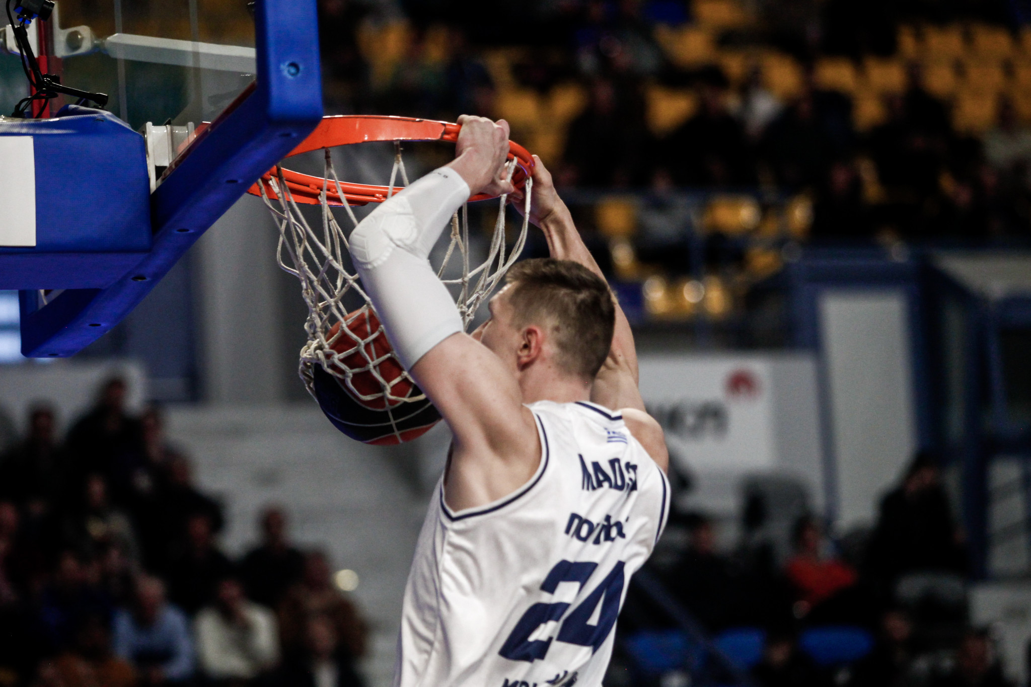 Η Καρδίτσα πήρε τη νίκη με κατοστάρα - Το Μαρούσι συνεχίζει να... βυθίζεται