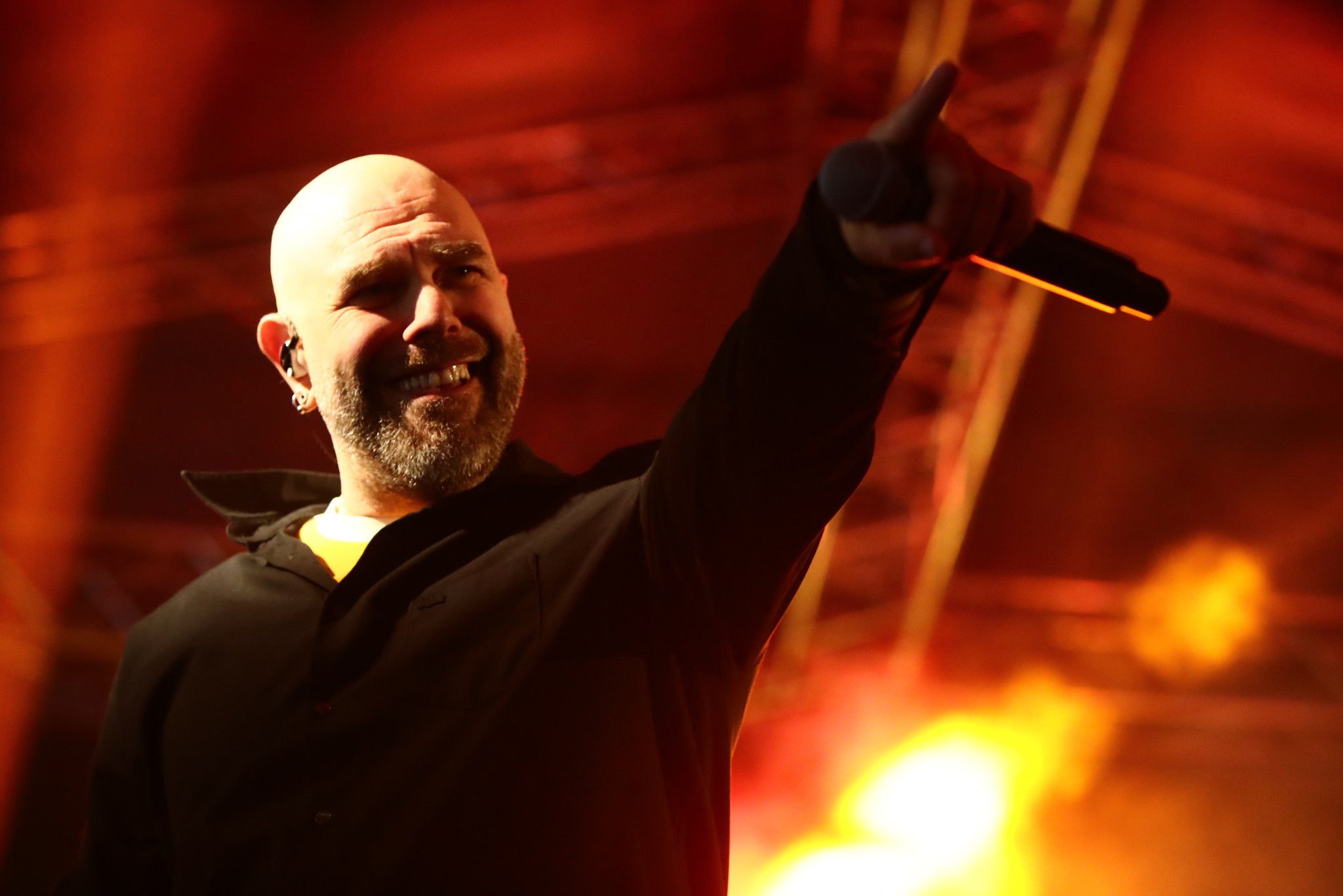 Τρέλα με Stavento που οργάνωσε εξέδρα στη γιορτή της Νέας Φιλαδέλφειας: «Εσύ, εσύ της μοίρας μου γραφτό…» (video)