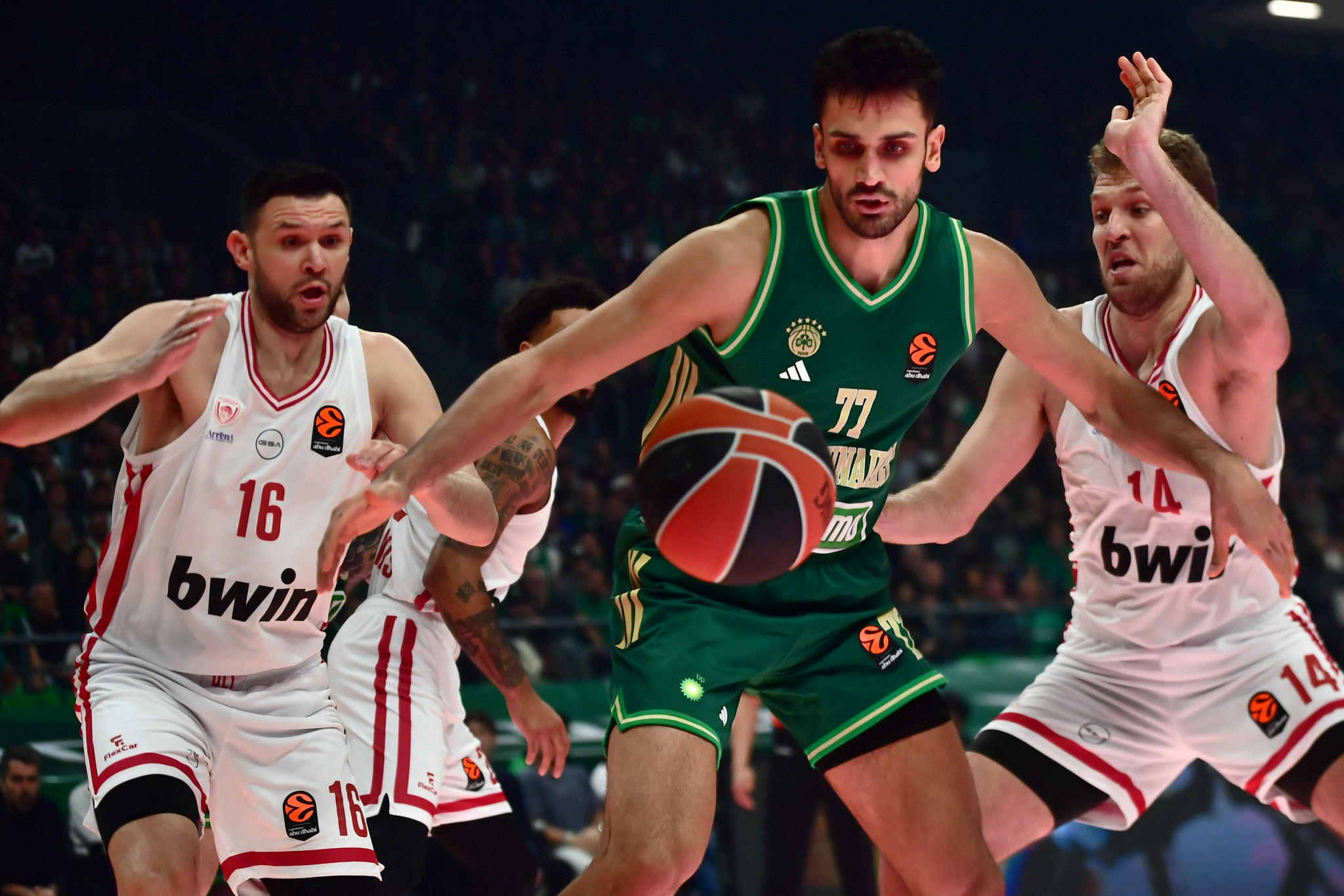 Οι αλλαγές στις αποδόσεις της Euroleague μετά το ντέρμπι «αιωνίων»!