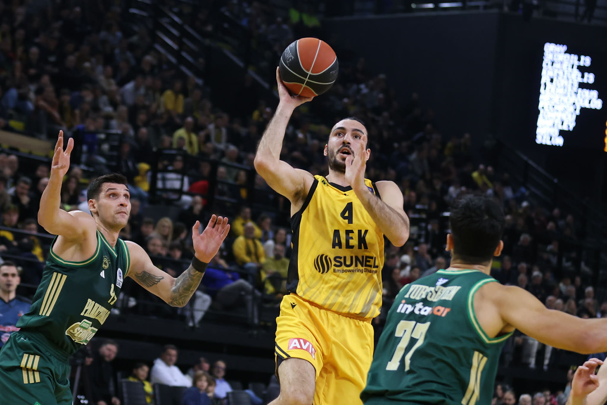 Στη Μύκονο ο Κατσιβελης, φωνάζει «παρών» για την ΑΕΚ