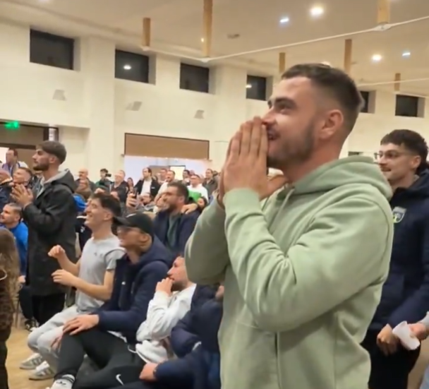 Η επική αντίδραση των παικτών της ερασιτεχνικής Μπαγέ όταν έμαθαν πως κληρώθηκαν με τη Μαρσέιγ (video)