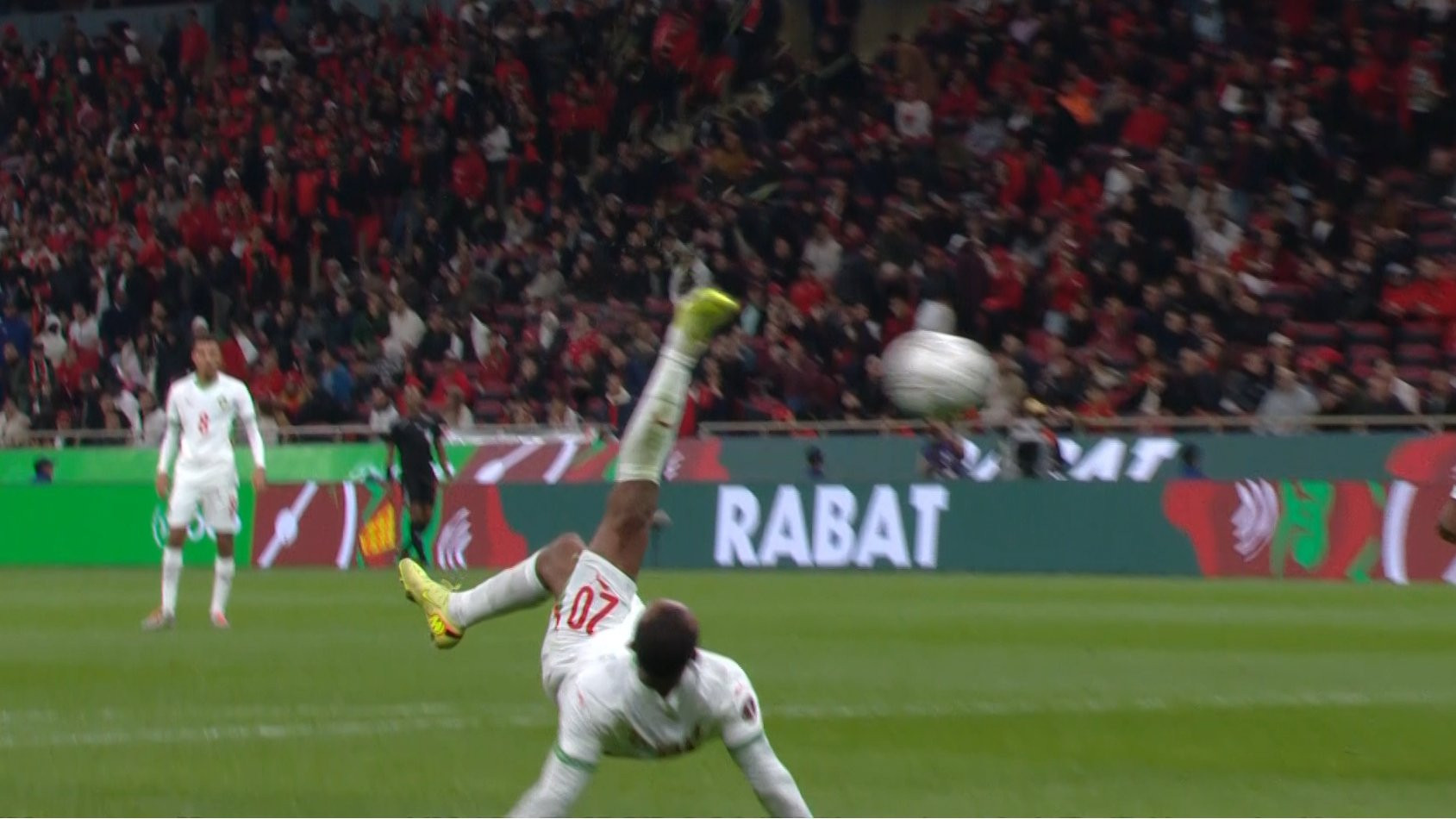 Ελ Κααμπί πώς το κάνεις; Ο Μαροκινός του Ολυμπιακού αποκάλυψε το μυστικό για τα ανάποδα ψαλιδάκια