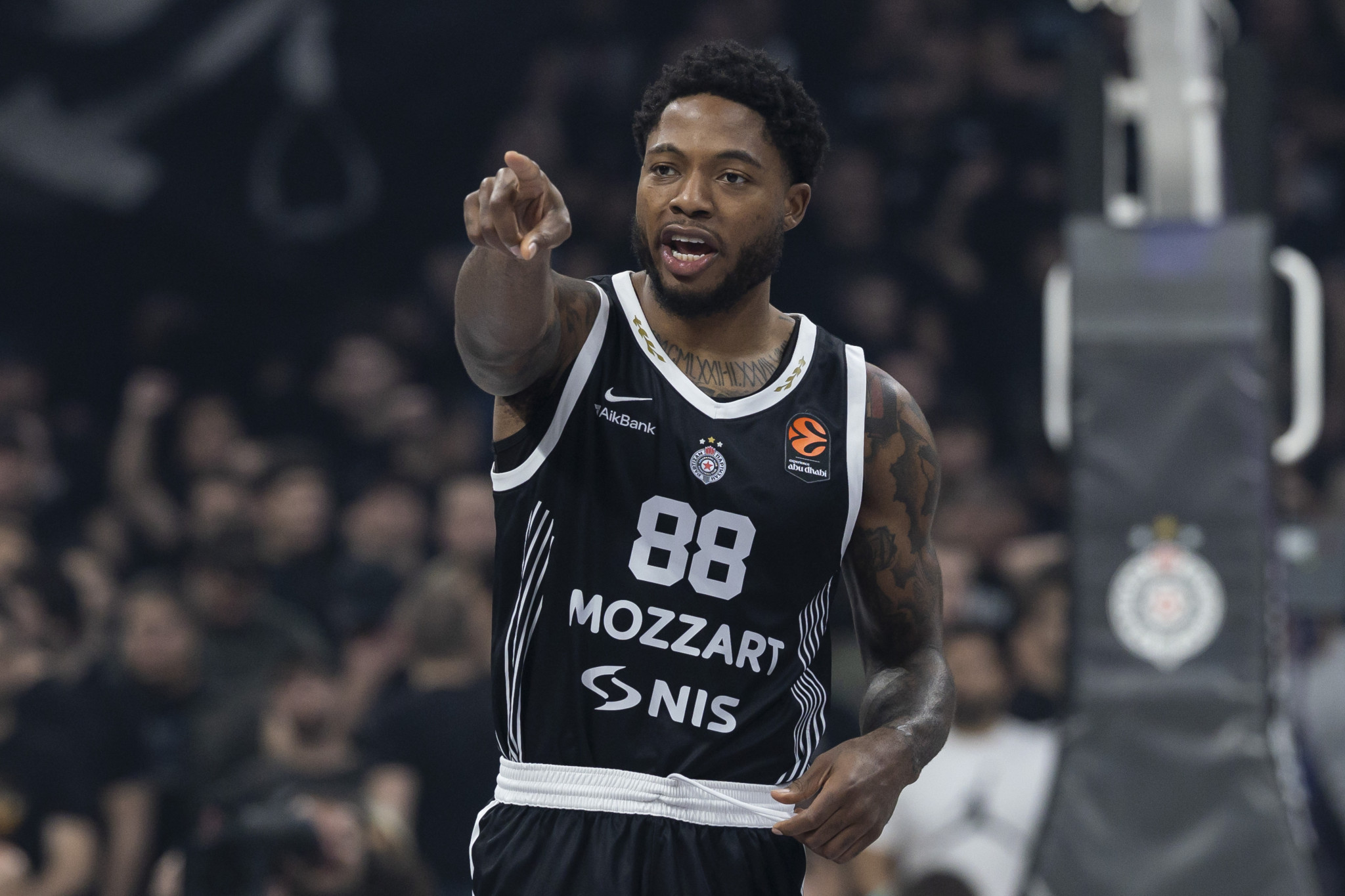 Ο Ταϊρίκ Τζόουνς ένα βήμα πριν τον Ολυμπιακό - Θέμα χρόνου η αποδέσμευσή του από την Παρτίζαν