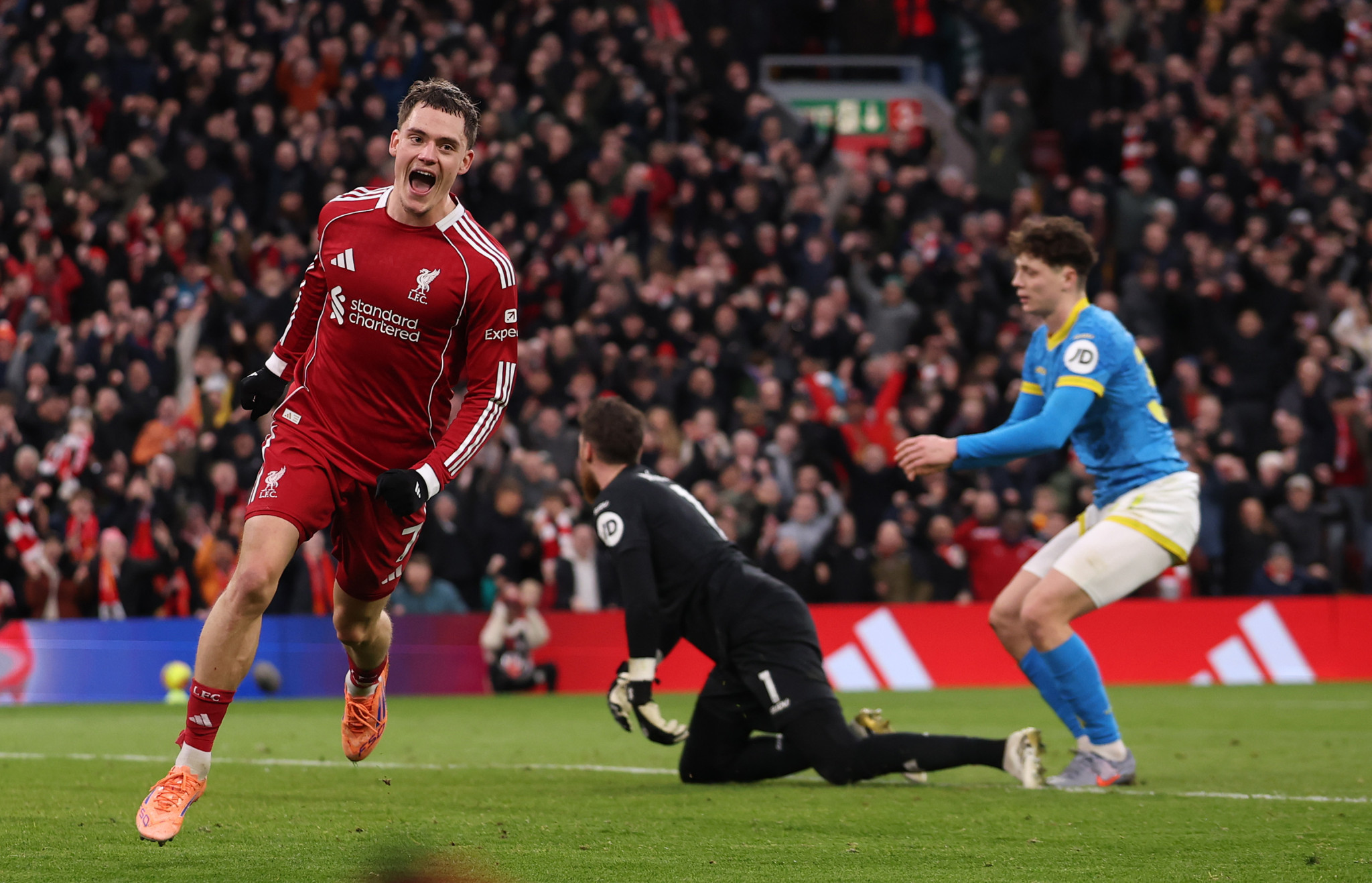 Ο Βιρτς σκόραρε πρώτη φορά και έκανε... Χριστουγεννιάτικο δώρο στην Λίβερπουλ