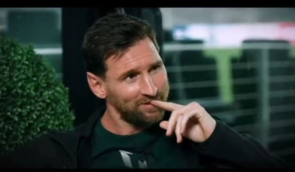 Πολύ άβολο - Δείτε την απίθανη αντίδραση του Μέσι στη διάρκεια συνέντεξης σε ερώτηση σχετικά με το σεξ (video)