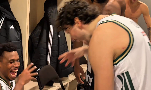 Αποθέωση για Οσμάν στα αποδυτήρια του Παναθηναϊκού μετά τη νίκη επί της Ζάλγκιρις (video)