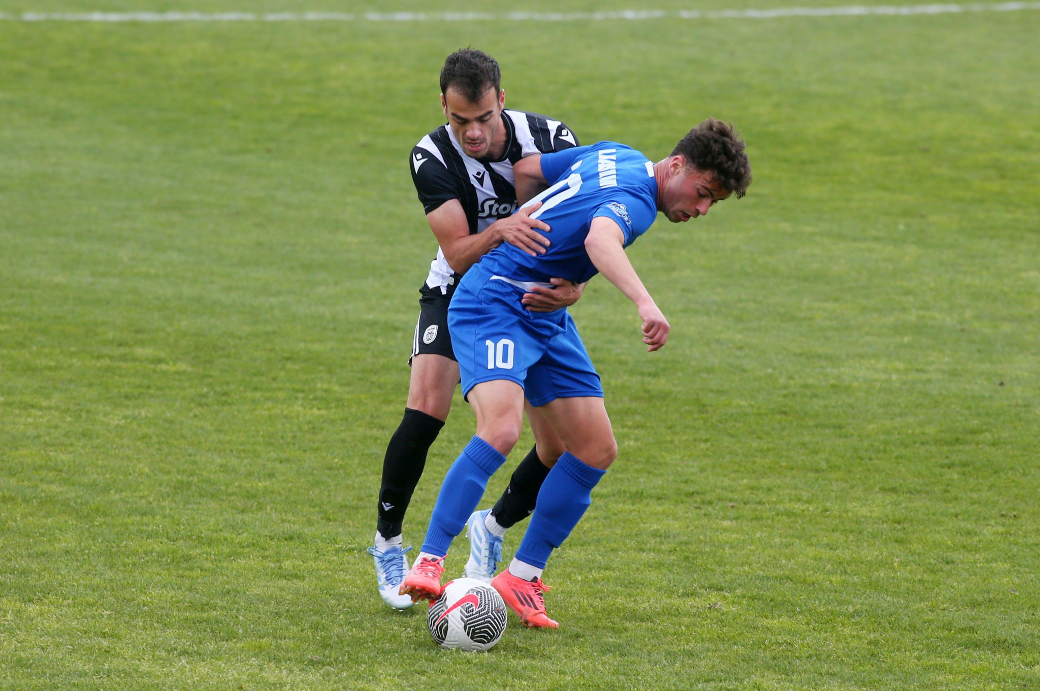 Στο στόχαστρο της Ελλάς Σύρου ποδοσφαιριστής του Λεβαδειακού