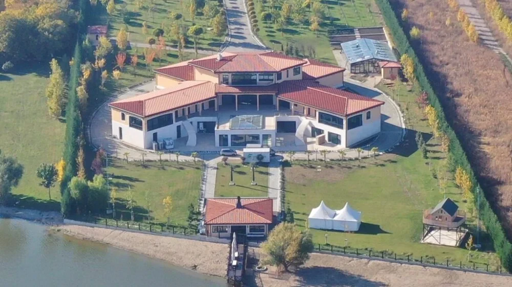 Μιας και μένει στην Αθήνα ο Τζόκοβιτς νοικιάζει τη βίλα του στη Σερβία - Πόσα ζητάει για μια βραδιά